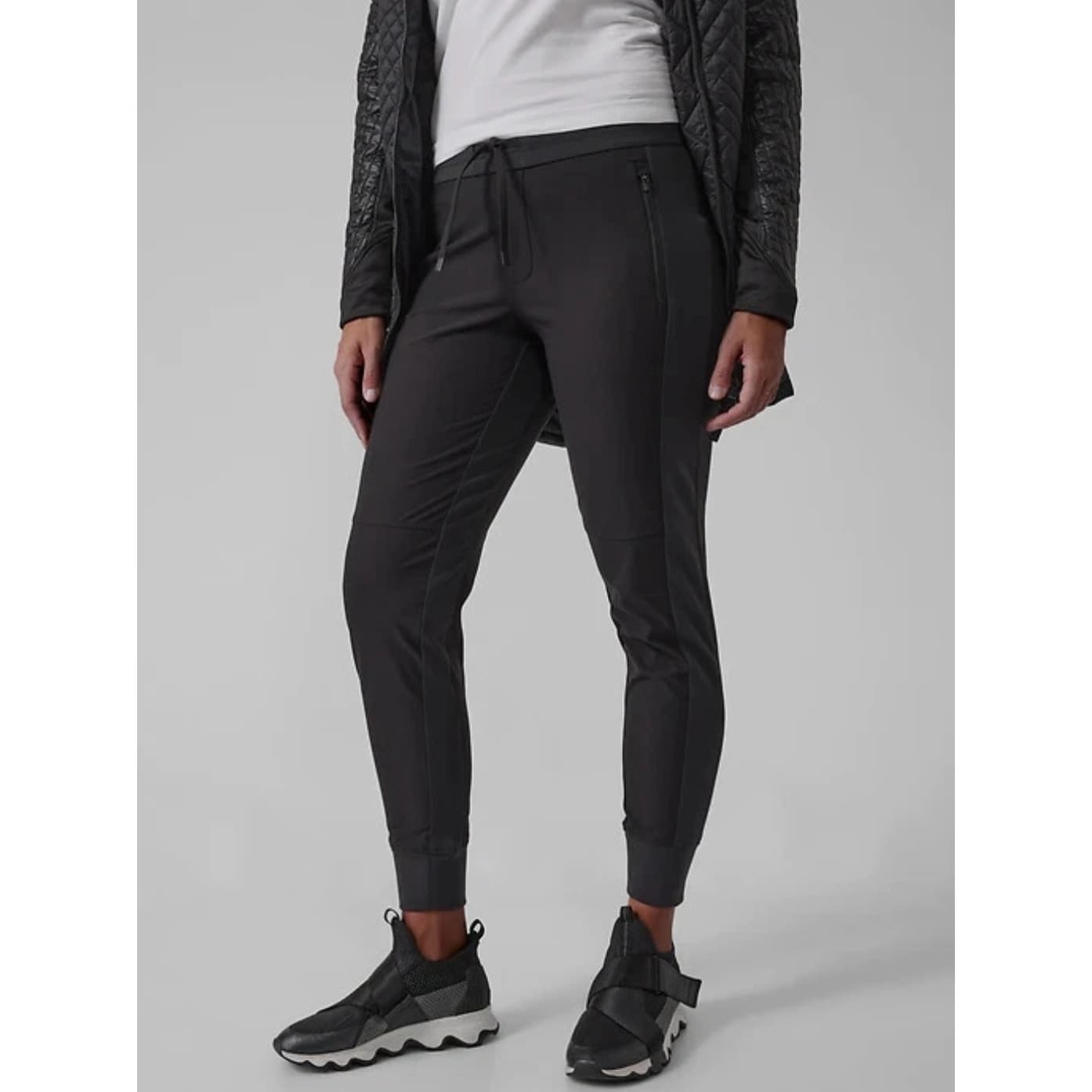 Athleta Headlands Hybrid Trek Mid Rise Jogger - Black - Size 6 - 486183 - Thumbnail 10