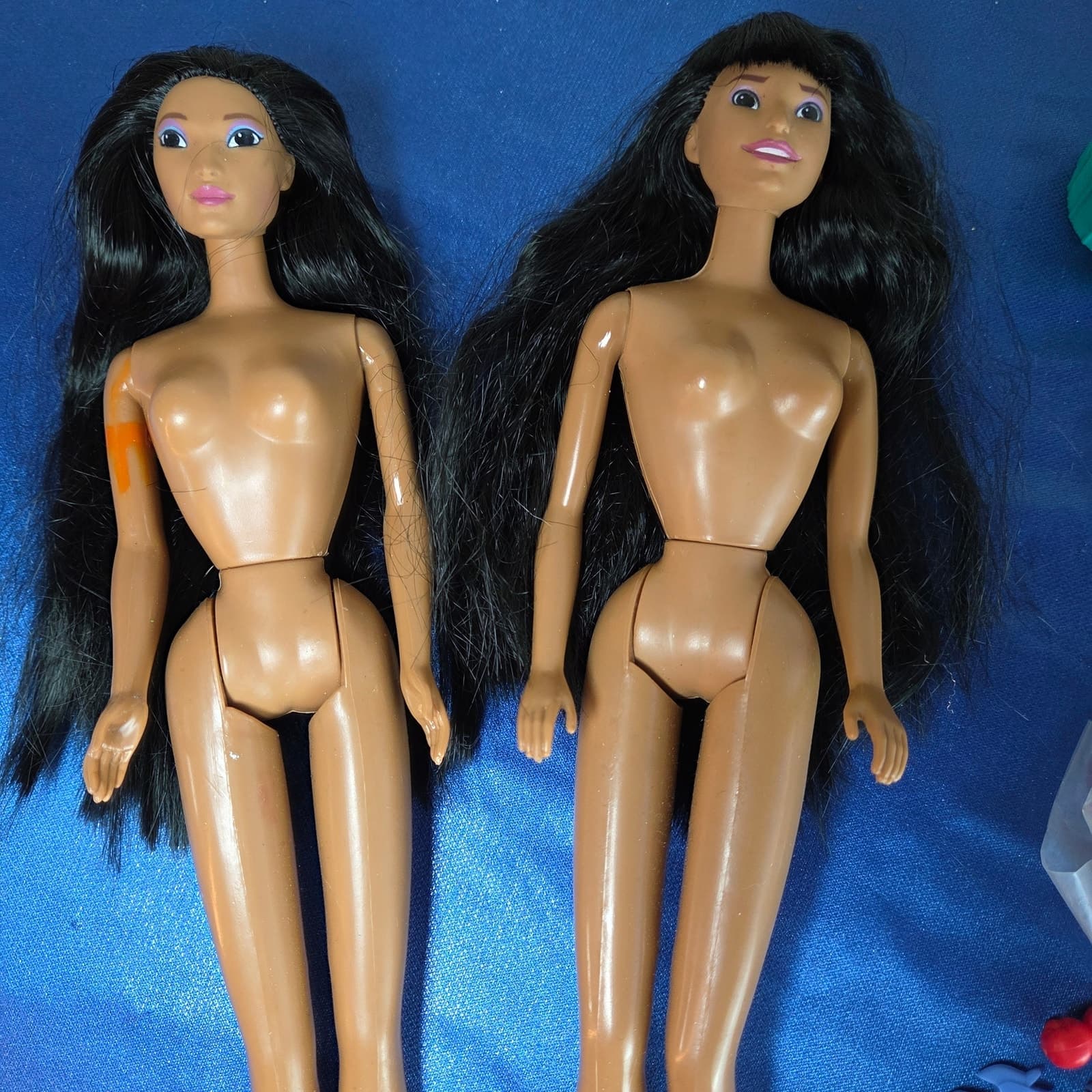 Vintage 1995 Disney Pocahontas & Nakoma Dolls + Disney Powhatan Village Pieces - Thumbnail 2