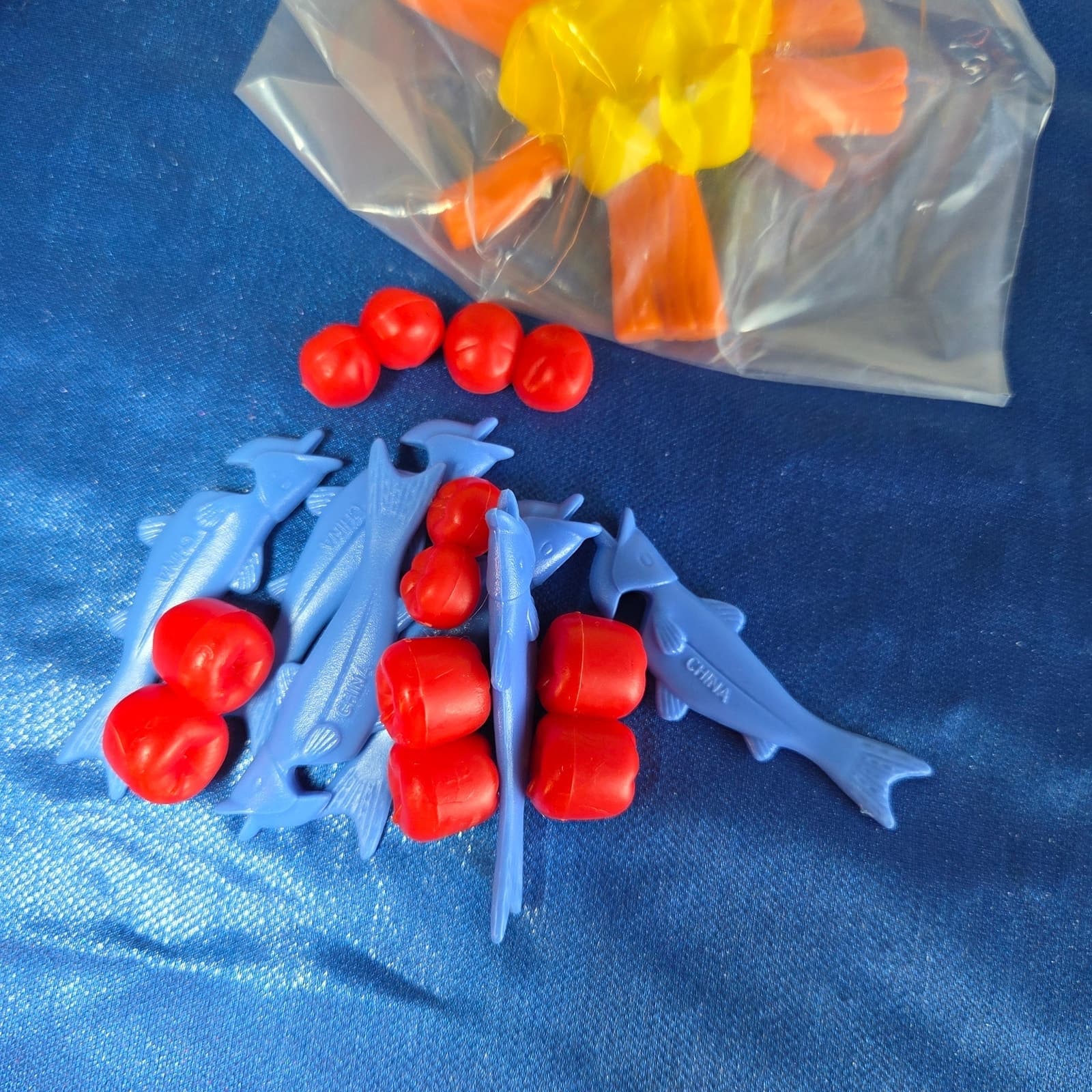 Vintage 1995 Disney Pocahontas & Nakoma Dolls + Disney Powhatan Village Pieces - Thumbnail 6