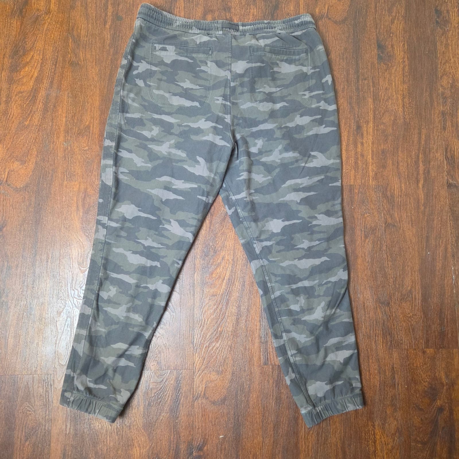 Athleta Farallon Jogger - Camo - Size 16 - Thumbnail 8