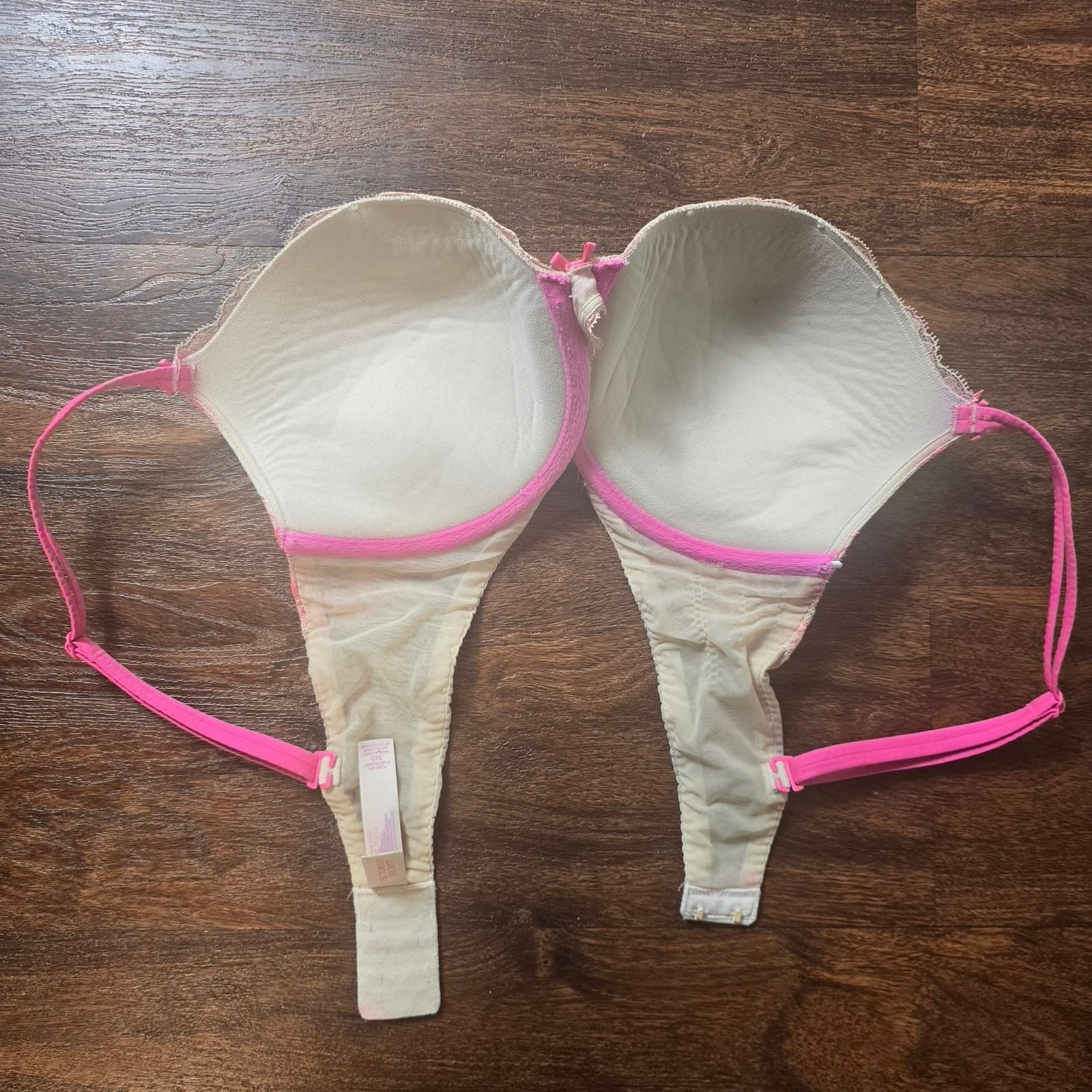 Victoria's Secret Nude & Hot Pink Lace Push Up Bra - 34D - Thumbnail 4