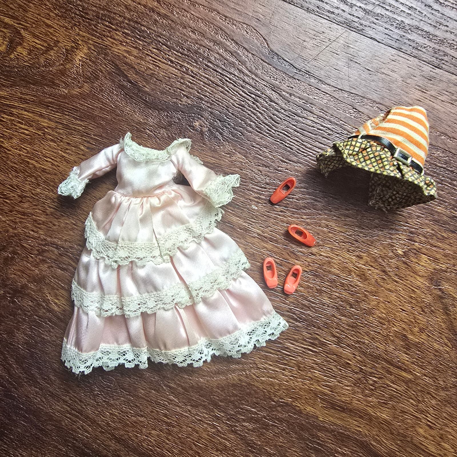Vintage 1960's/1970 Topper Dawn + Head-to-toe Dawn Doll Bundle + Clothes Shoes - Thumbnail 6