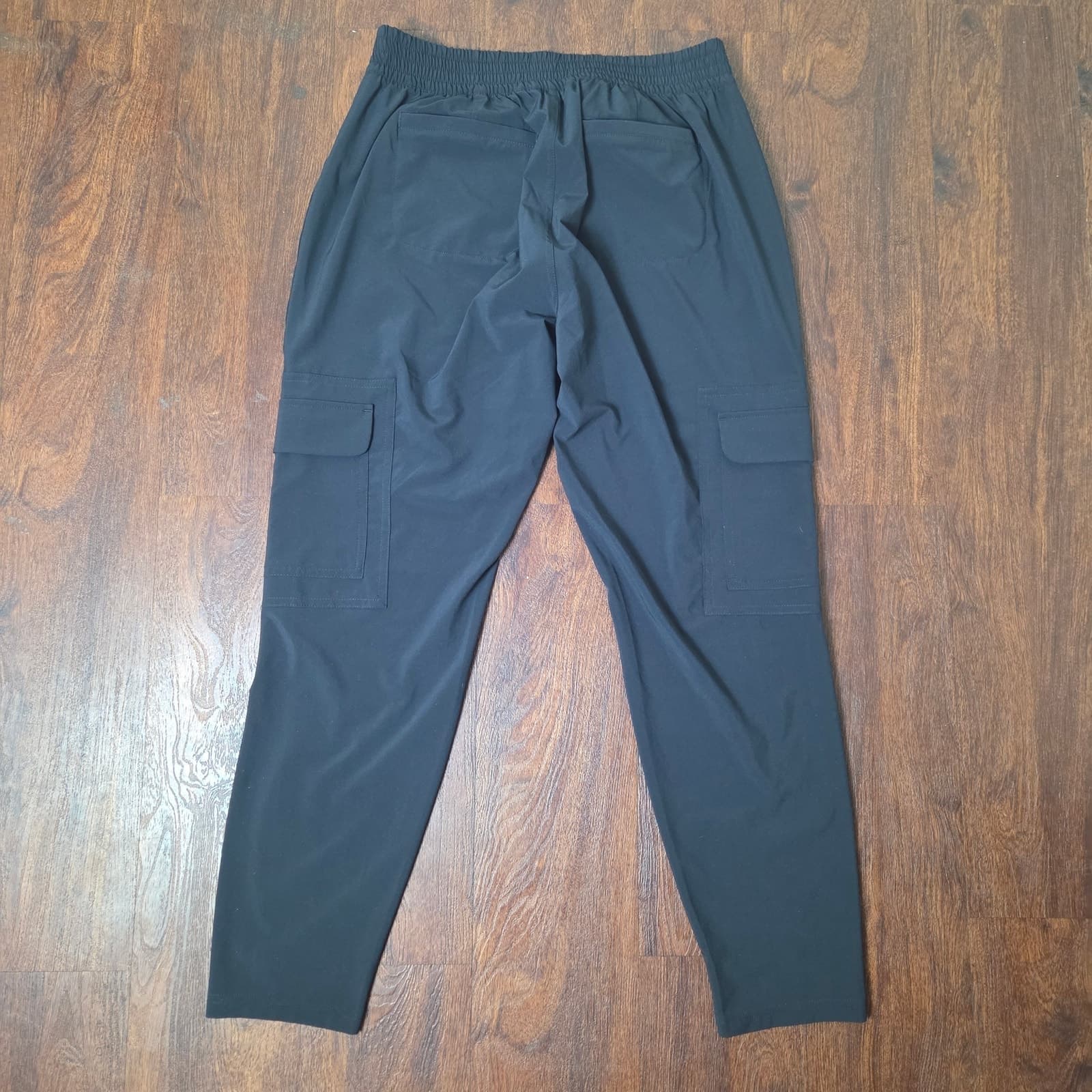 Athleta Chelsea Cargo Pants - Size 10 - Black - 594971 - Thumbnail 7