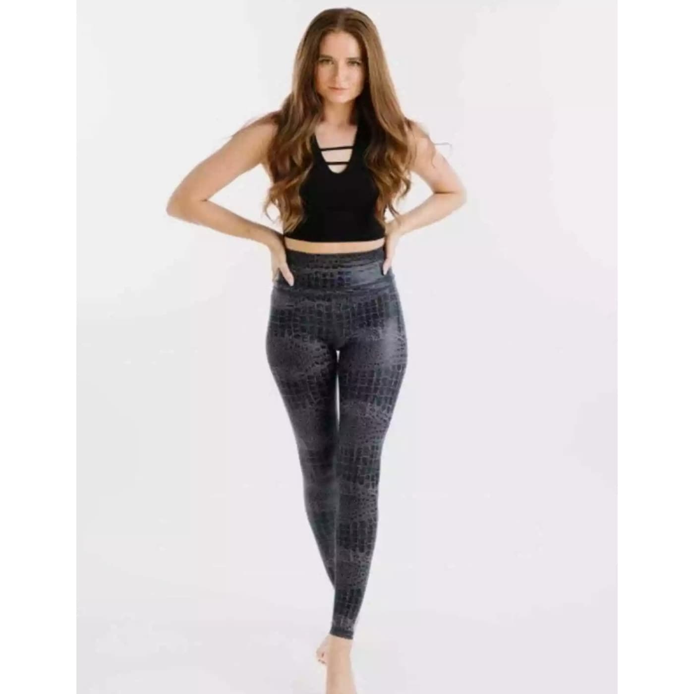 Zyia Active Light N Tight Leggings in Gray Armour Snakeskin, Size 6-82 - Image 1