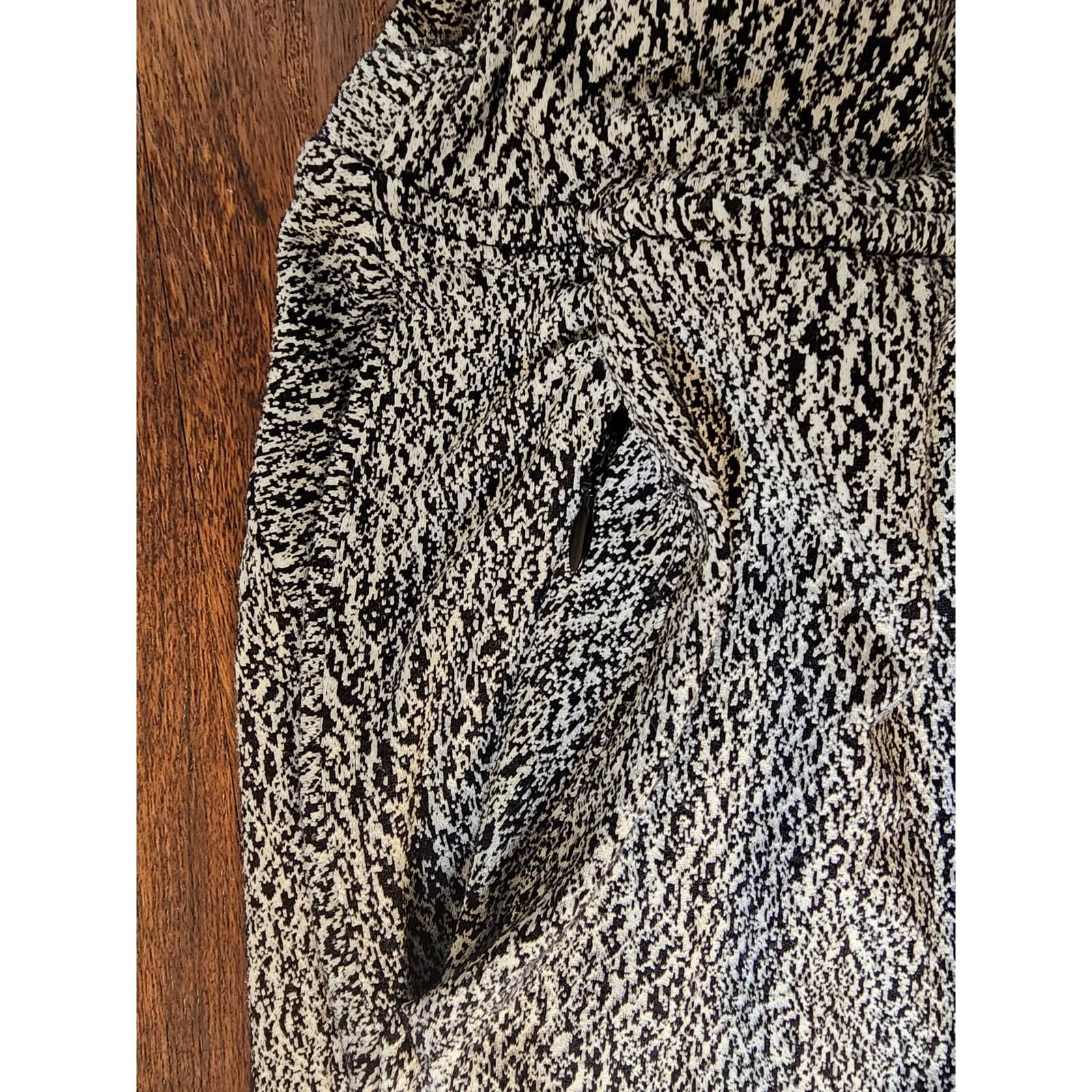 Lululemon Ready to Rulu Pant in Running Luon Spray Jacquard White Black Size 8 - Thumbnail 9