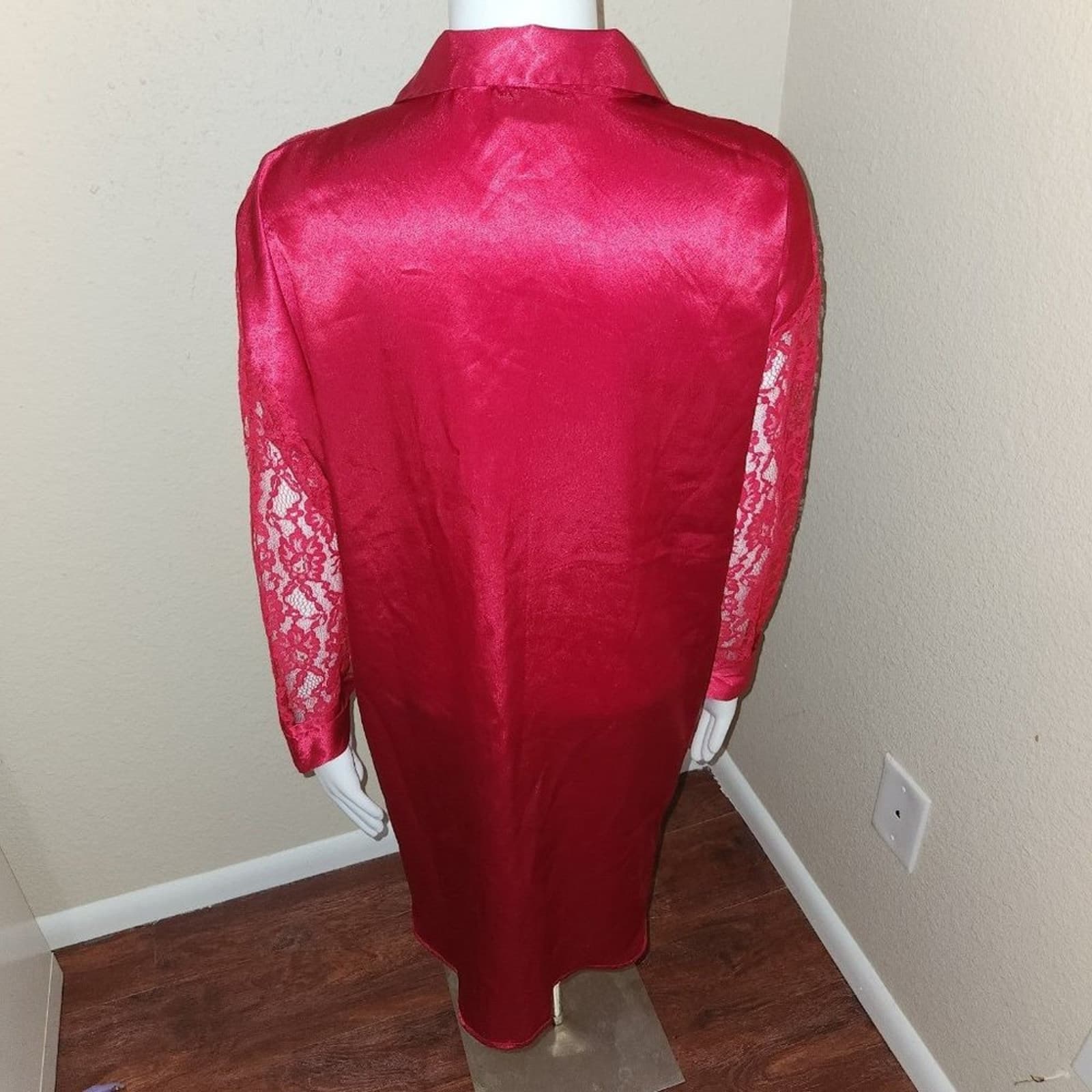 Victoria's Secret Vintage Sheer Lace Front Button-Down Nightgown Sleep Shirt, S - Thumbnail 4