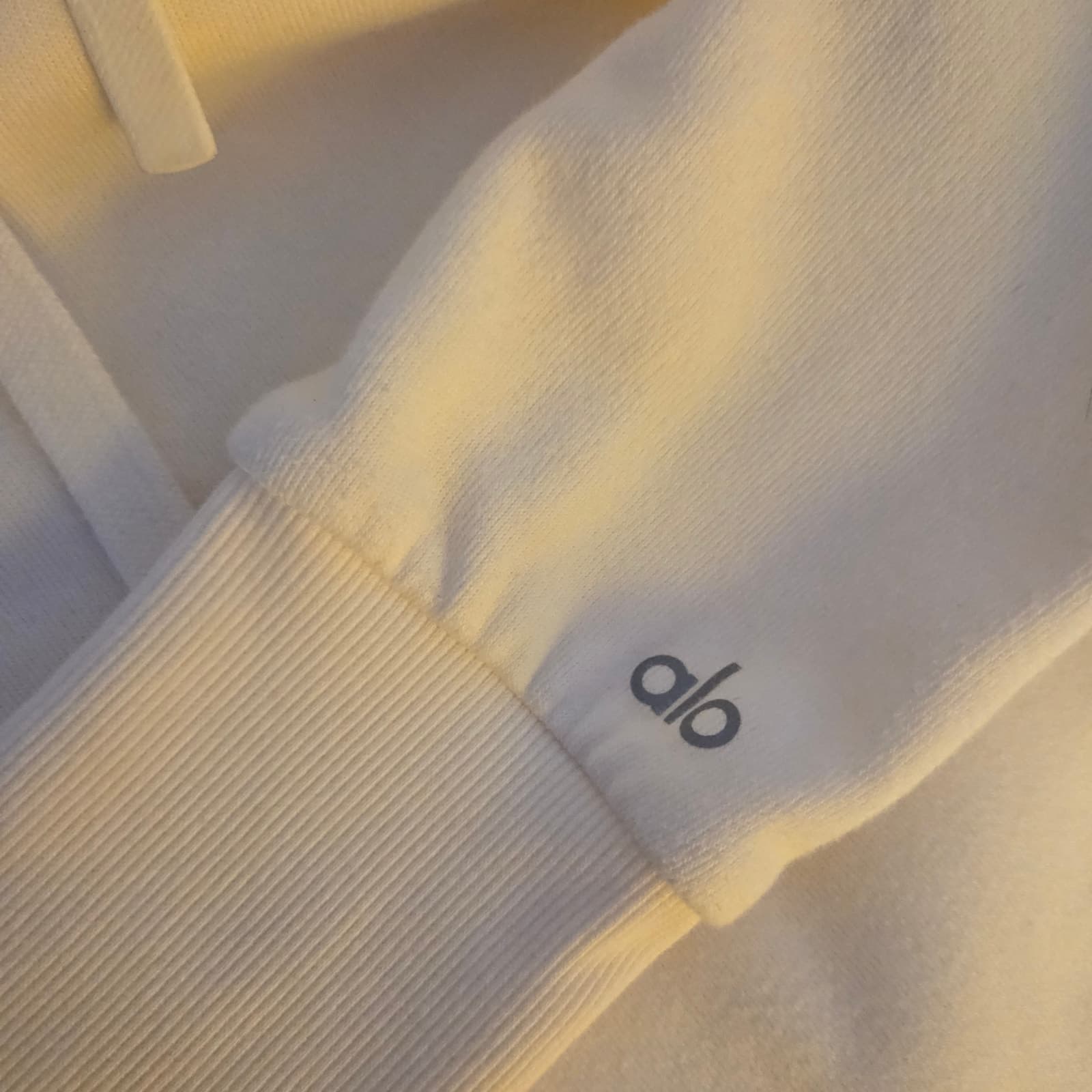 Alo Yoga Frost Faux Shearling Hoodie - Cream - Small - Thumbnail 9