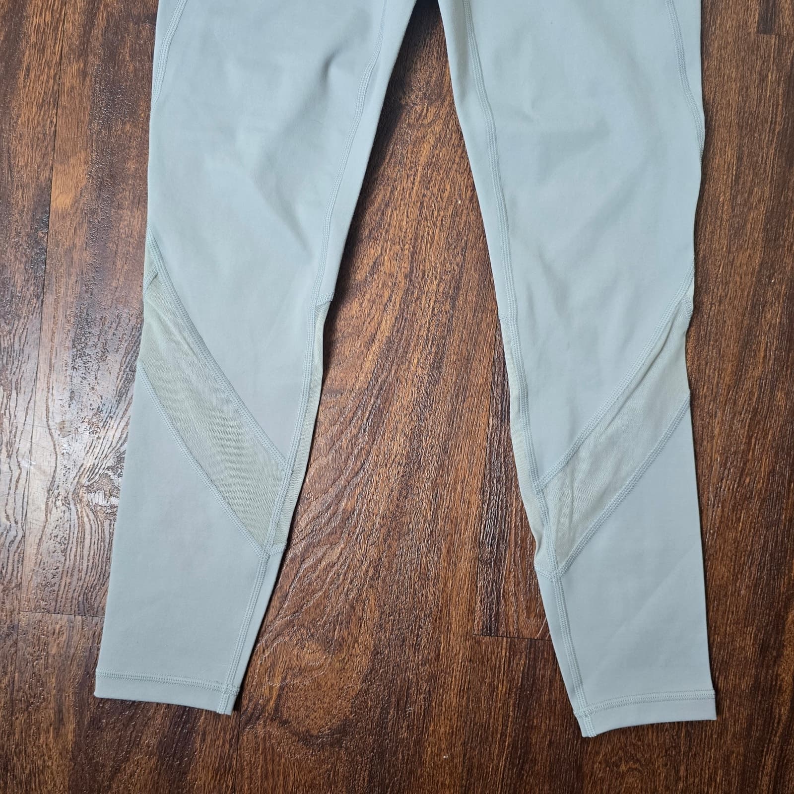 Athleta Eclipse 7/8 Tight Silver Grey XS Style # 281583, NWT - Thumbnail 4