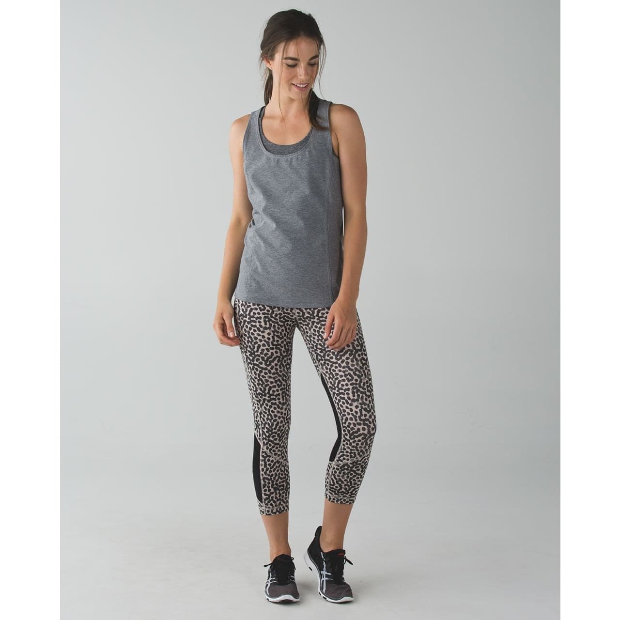 Lululemon Pace Rival Crop *Full-On Luxtreme Ace Spot Grain Black / Black Size 4 - Image 1