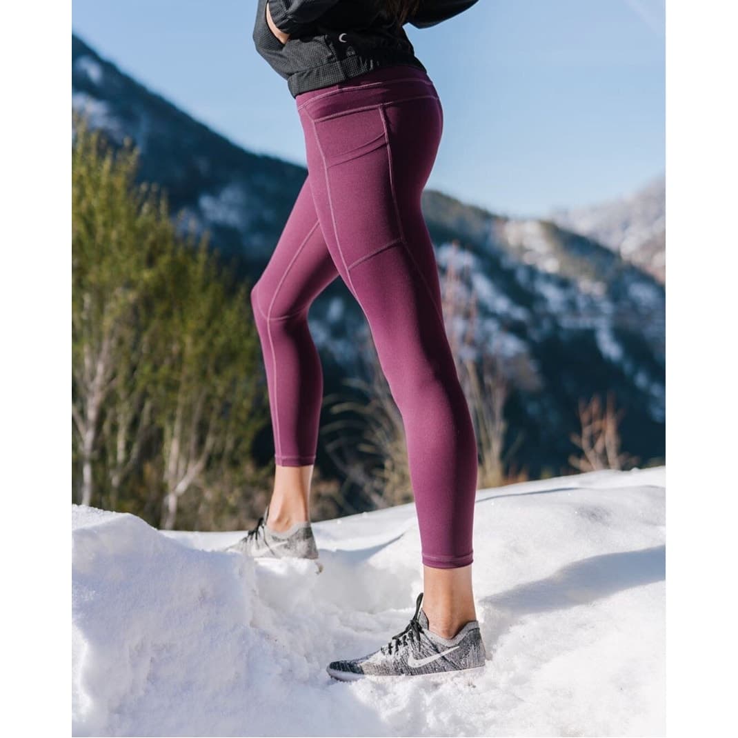 ZYIA ACTIVE Wine Brilliant Pocket Hi-Rise Capri Leggings 20” NWT Size 2 - Thumbnail 2
