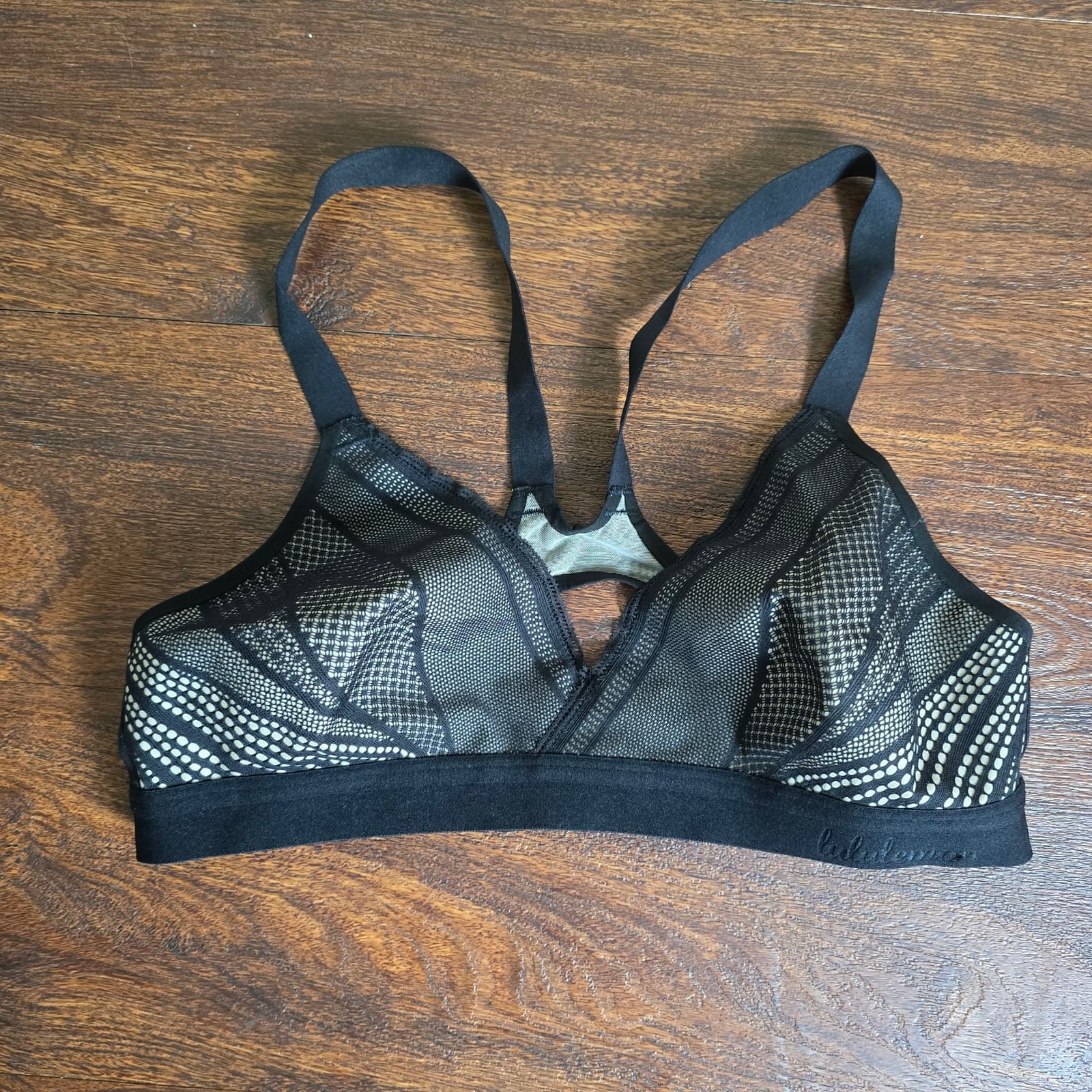 Lululemon Awake to Lace Bra in Black / Barely Beige 34B - Thumbnail 4