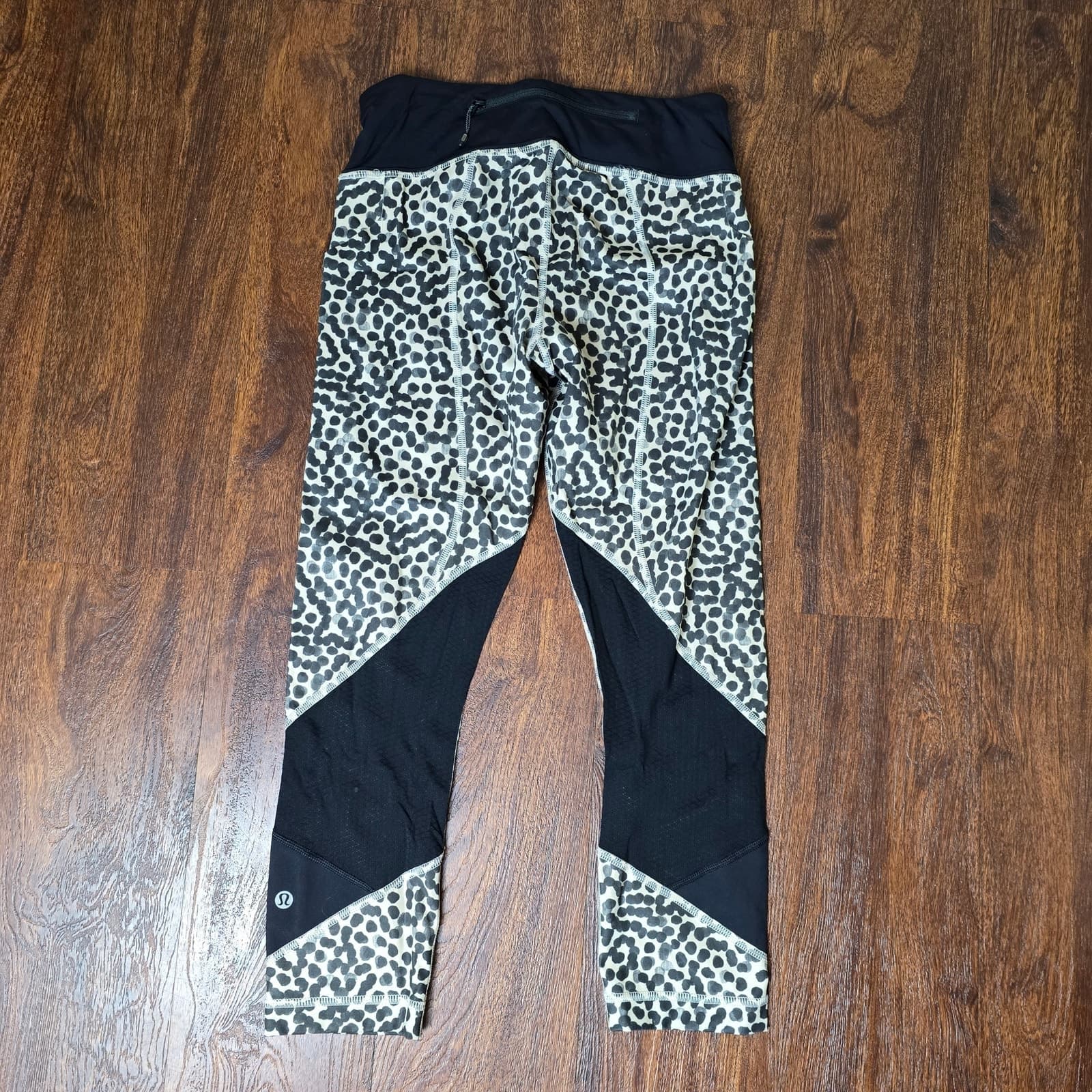Lululemon Pace Rival Crop *Full-On Luxtreme Ace Spot Grain Black / Black Size 4 - Thumbnail 11
