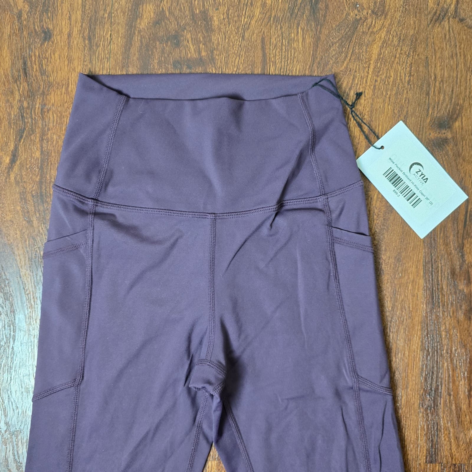 ZYIA ACTIVE Wine Brilliant Pocket Hi-Rise Capri Leggings 20” NWT Size 2 - Thumbnail 5