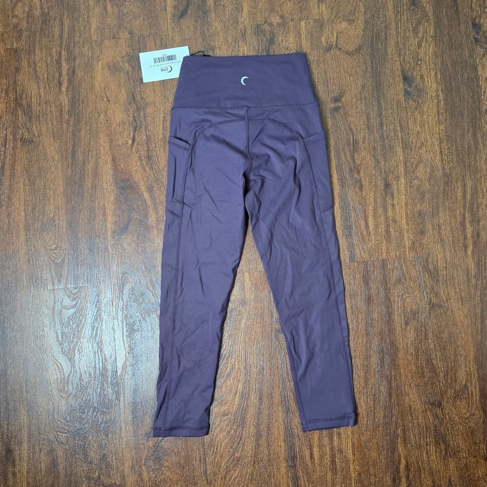 ZYIA ACTIVE Wine Brilliant Pocket Hi-Rise Capri Leggings 20” NWT Size 2 - Thumbnail 6