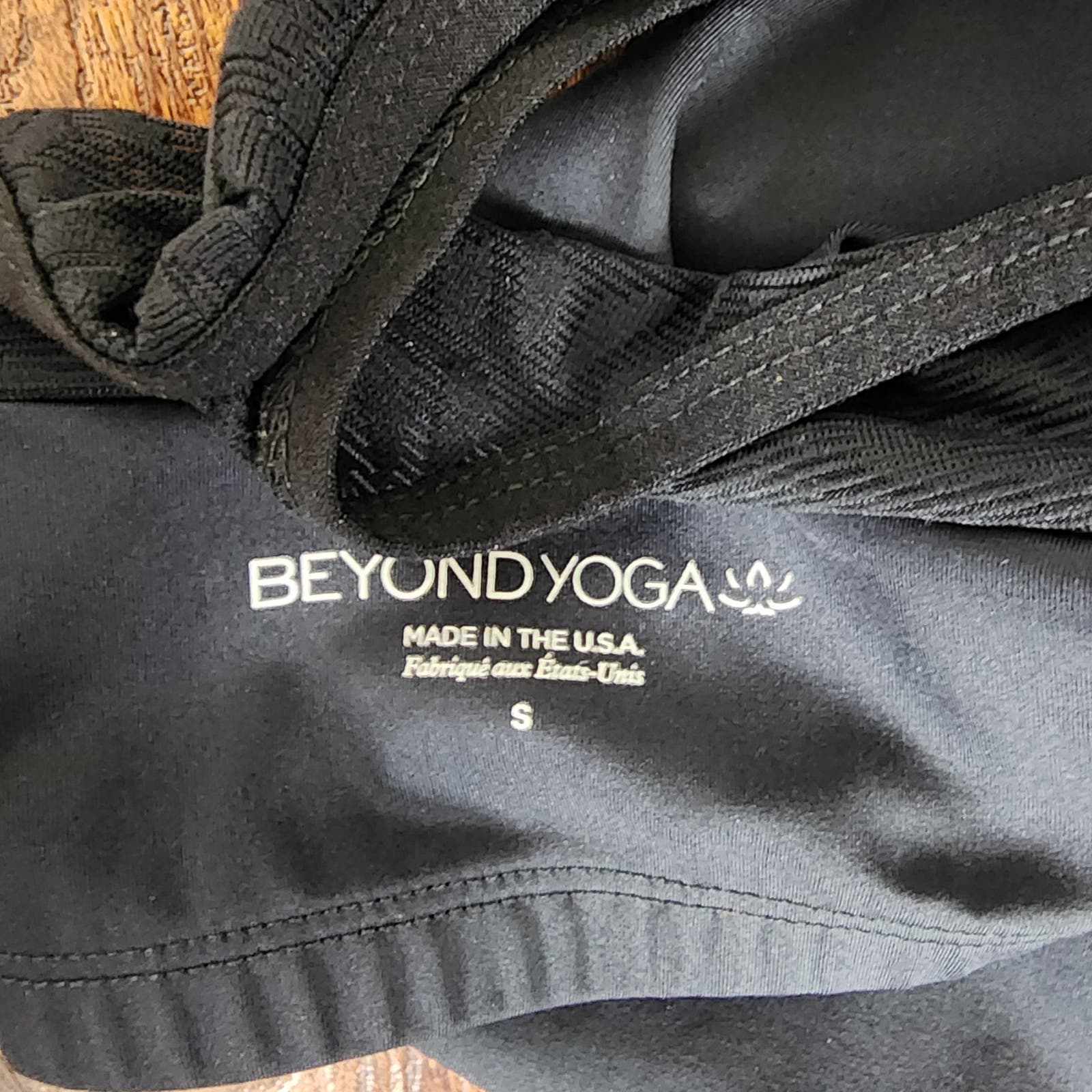 Beyond Yoga Bundle Cut It Close Tank, Calico & Swirling Dot Print Lux Leggings S - Thumbnail 9