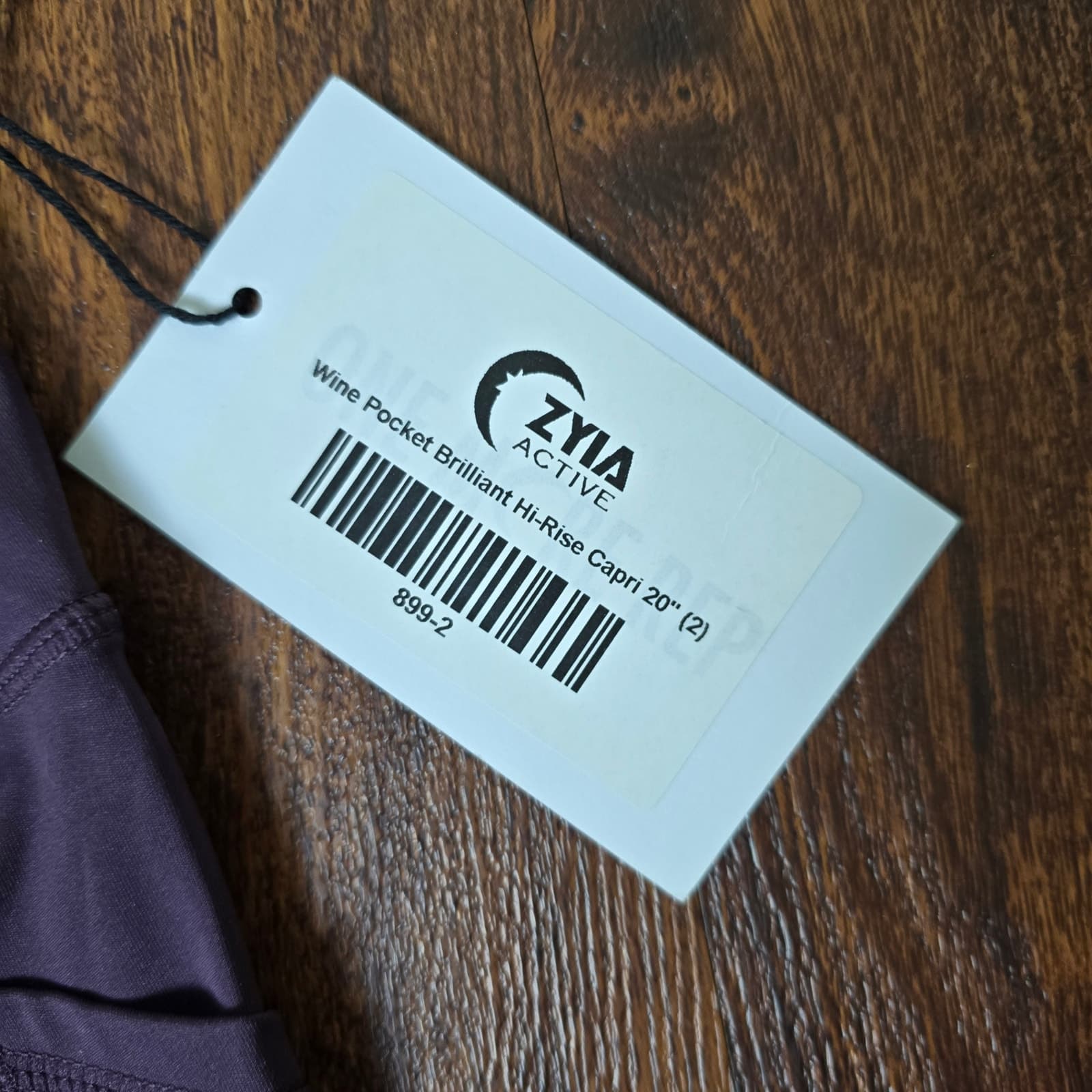 ZYIA ACTIVE Wine Brilliant Pocket Hi-Rise Capri Leggings 20” NWT Size 2 - Thumbnail 9