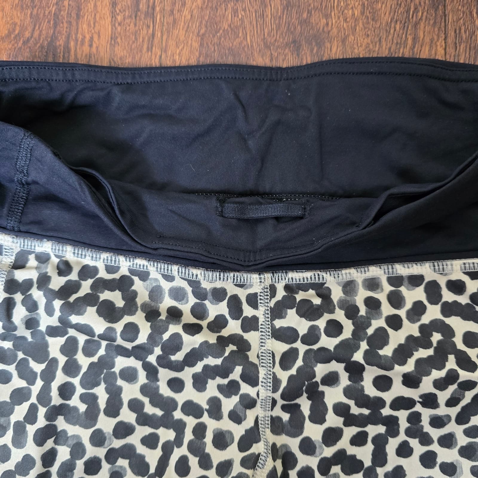 Lululemon Pace Rival Crop *Full-On Luxtreme Ace Spot Grain Black / Black Size 4 - Thumbnail 8