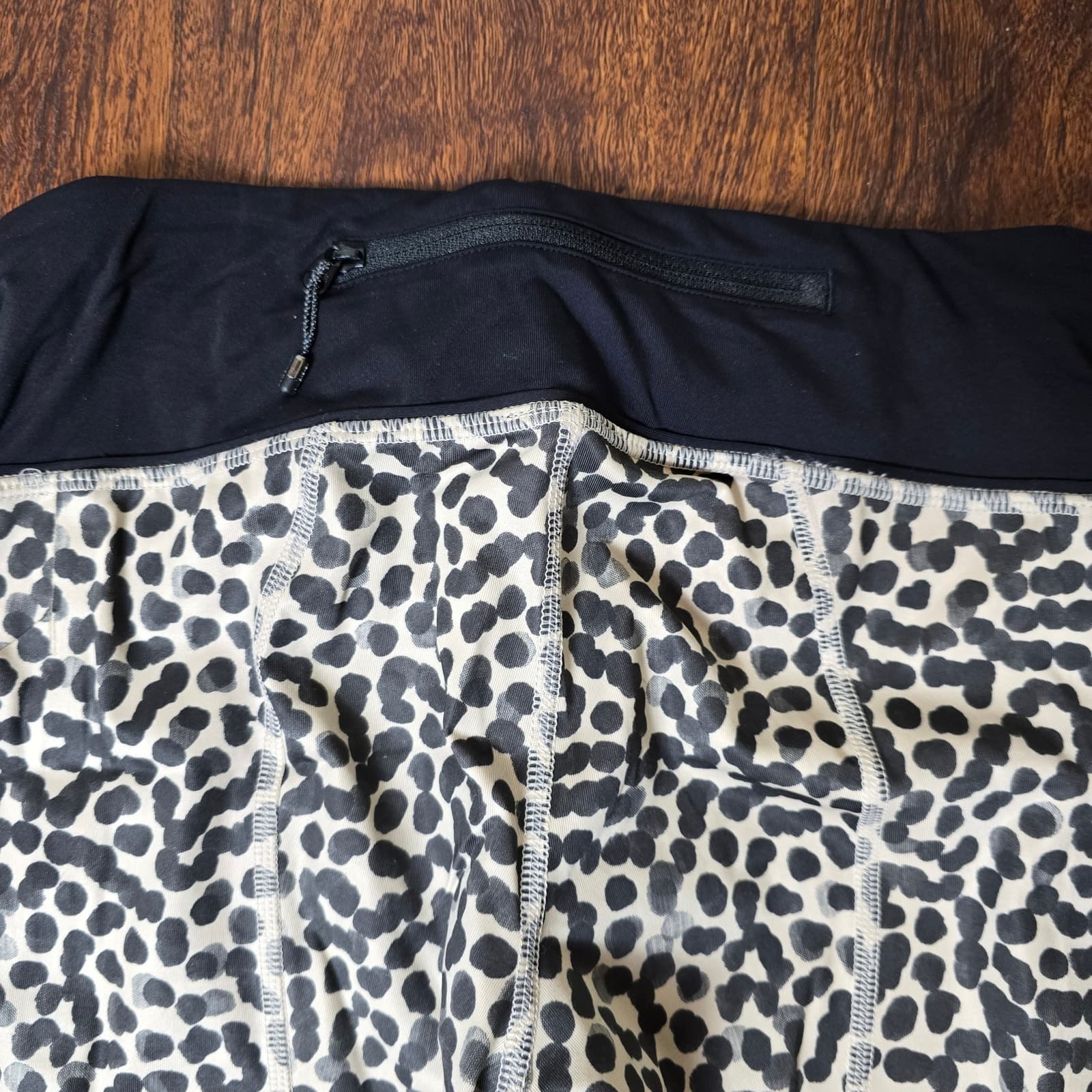 Lululemon Pace Rival Crop *Full-On Luxtreme Ace Spot Grain Black / Black Size 4 - Thumbnail 9