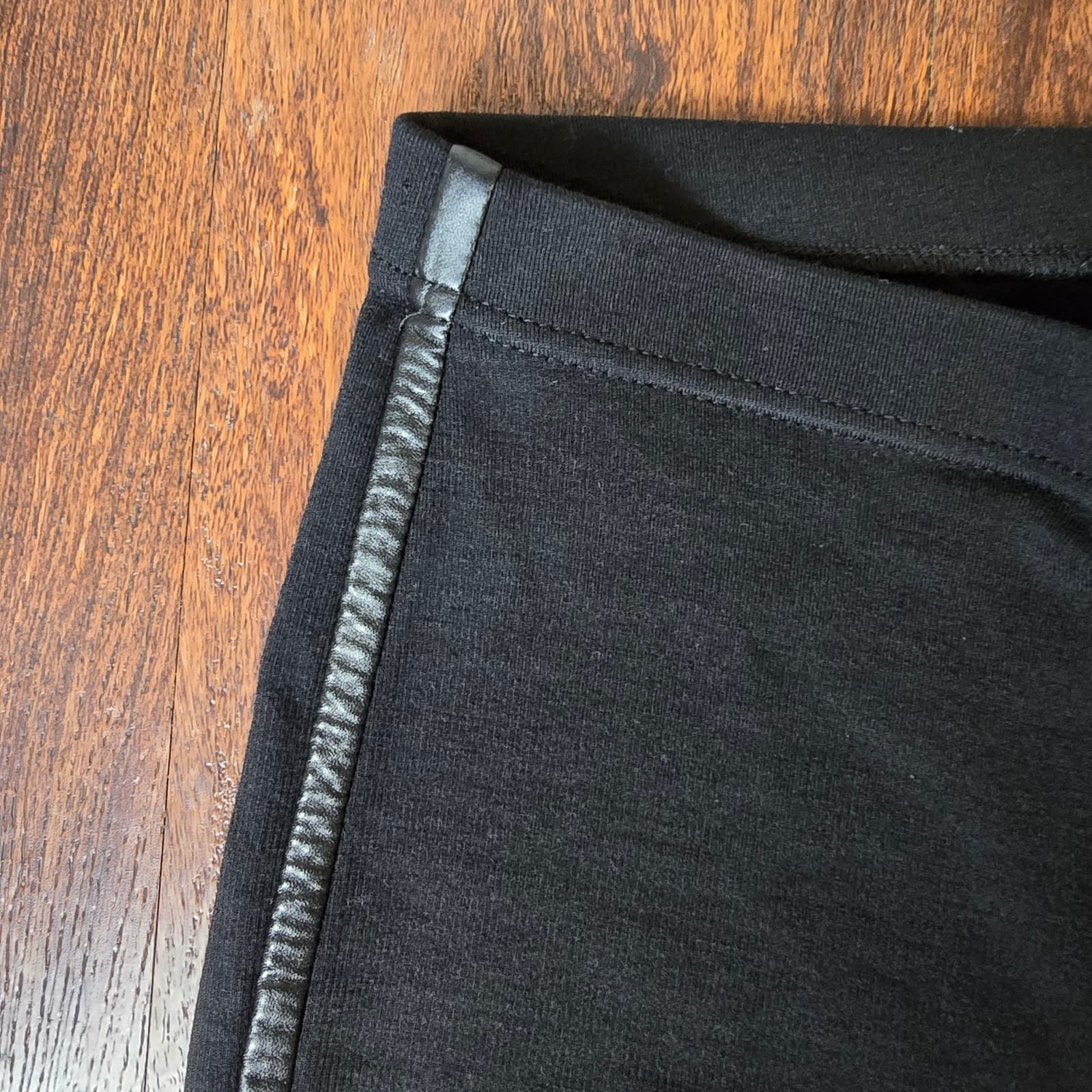 St. John Black Wool Blend Dress Pants with 100% Leather Strip Down Side, Size 8 - Thumbnail 4