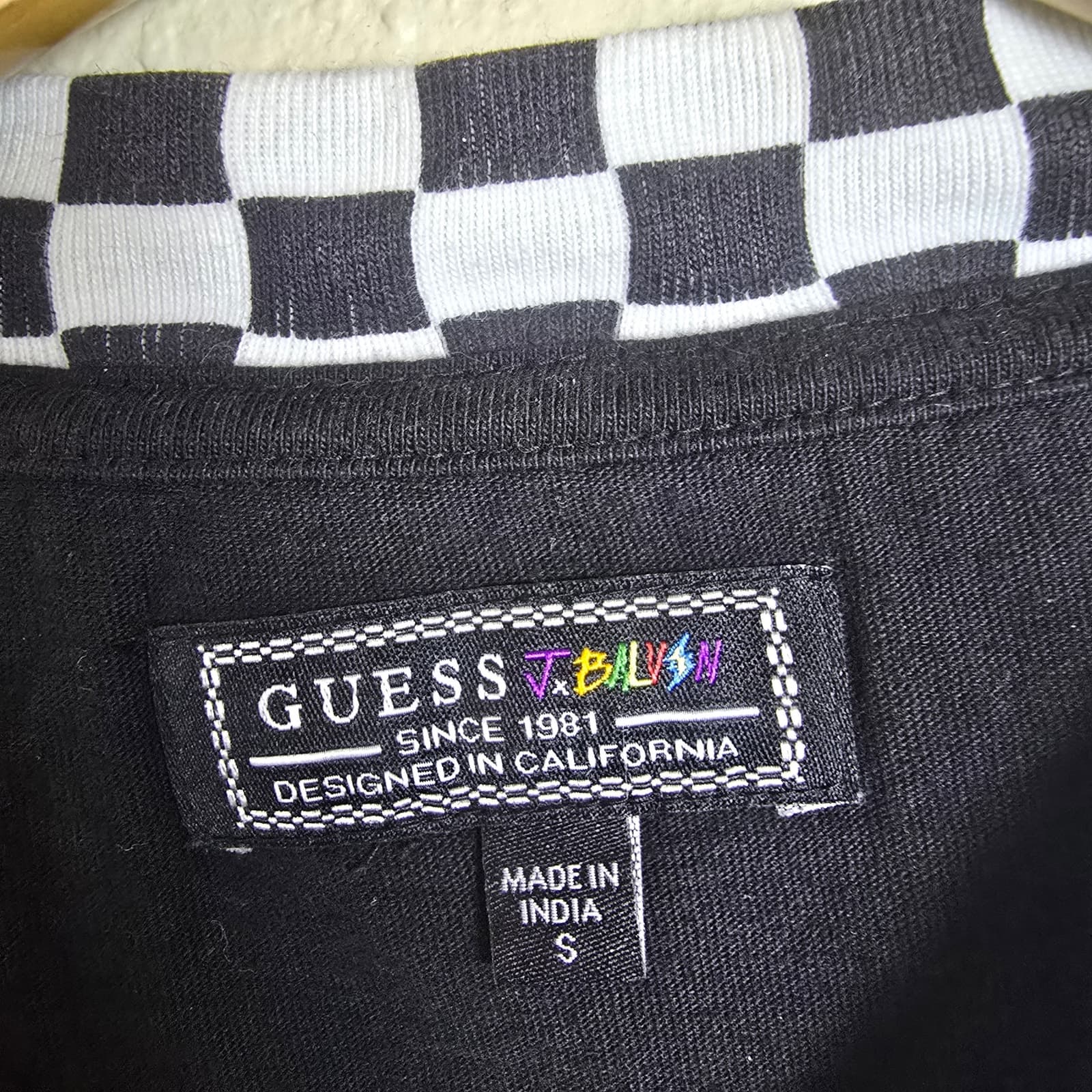 GUESS x J. BALVIN Checkered Collar Logo Tee, Small - Thumbnail 7