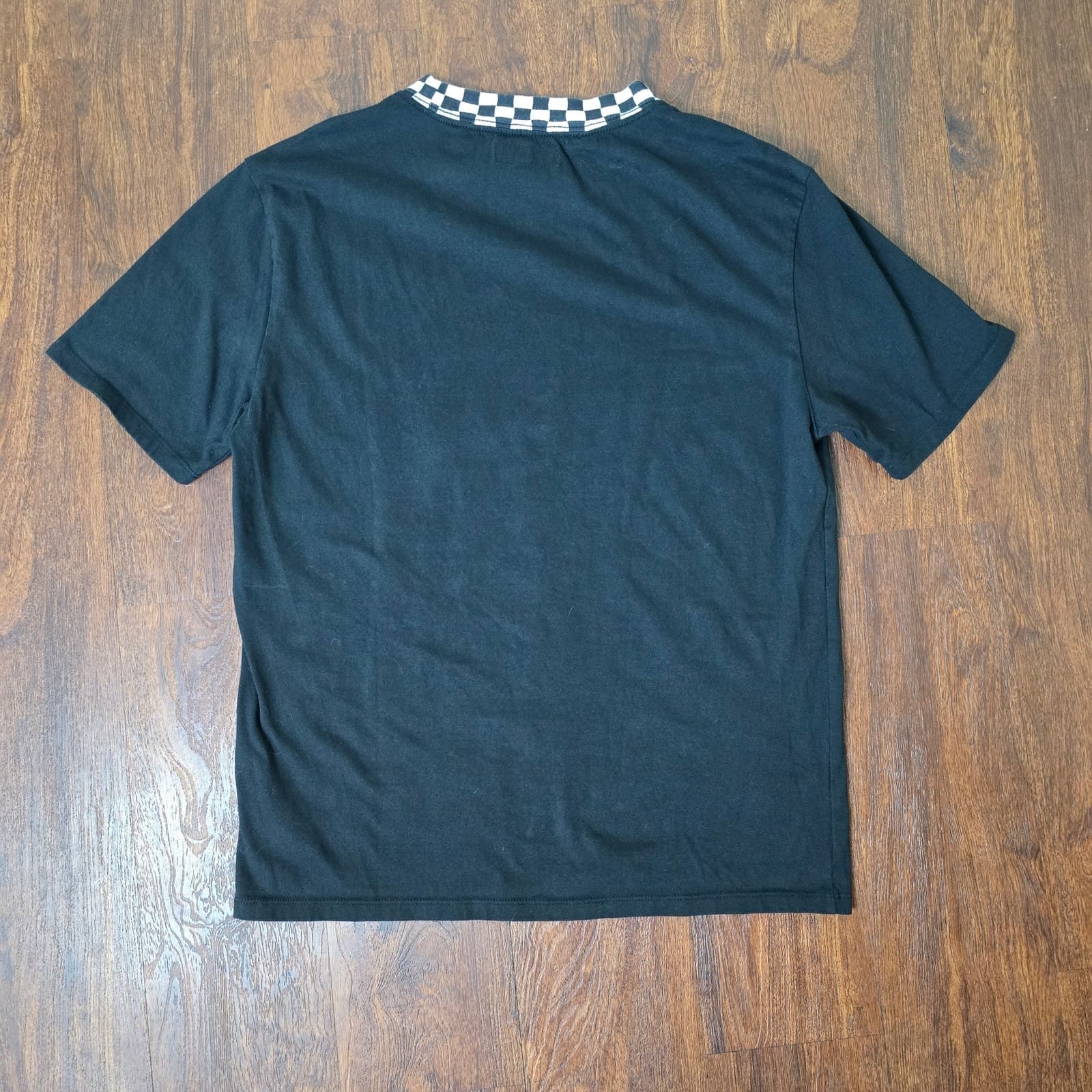 GUESS x J. BALVIN Checkered Collar Logo Tee, Small - Thumbnail 6