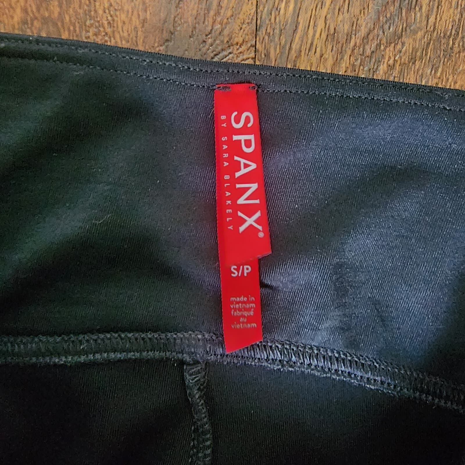 SPANX Faux Leather Leather-Like Vegan Leather Leggings, Small - Thumbnail 7