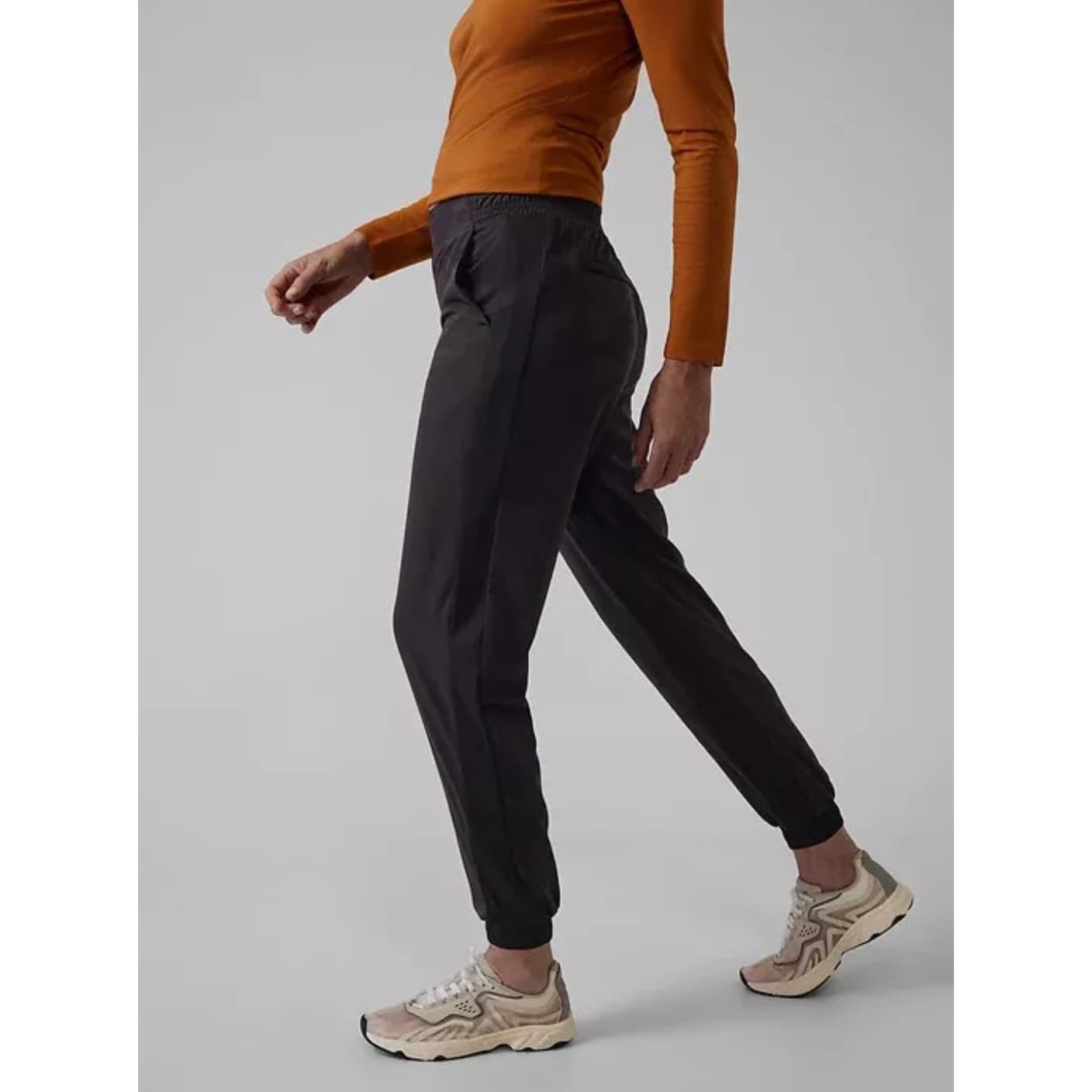 ATHLETA Lined Jogger in Black Camo, 985549 Size 0 - Thumbnail 2