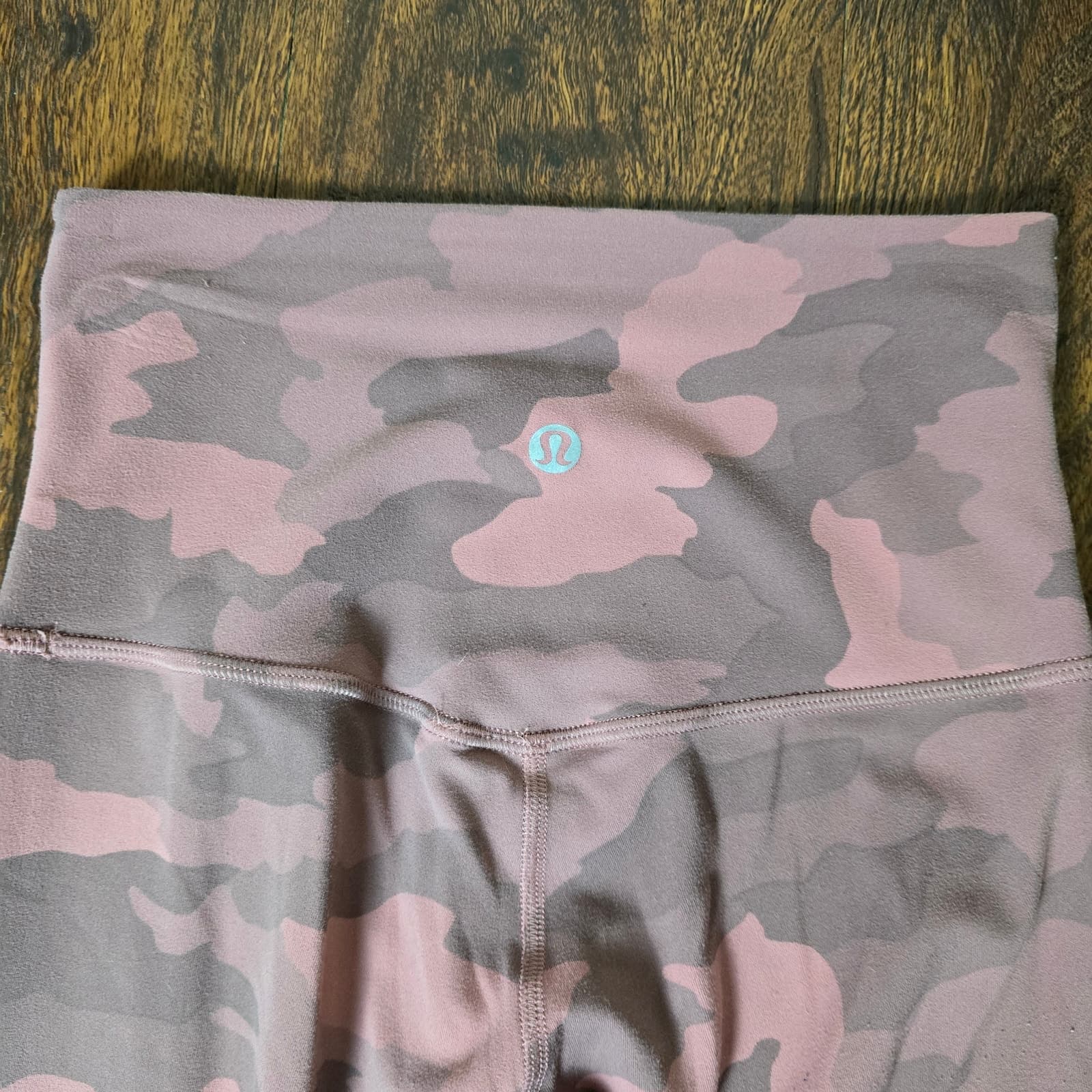 Lululemon Align Crop *21" Heritage 365 Camo Brier Rose Multi Size 2 W6BOWS - Thumbnail 8