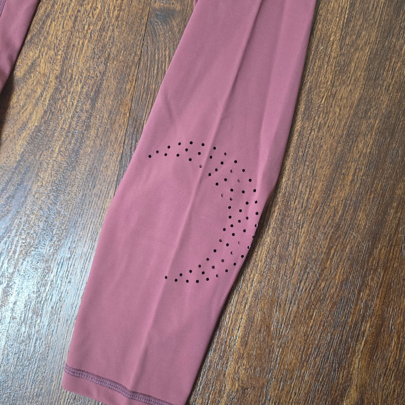 Zyia Active Coral Orange Moon Brilliant Hi-Rise 7/8 Leggings Cutout, Size 4 - Thumbnail 2