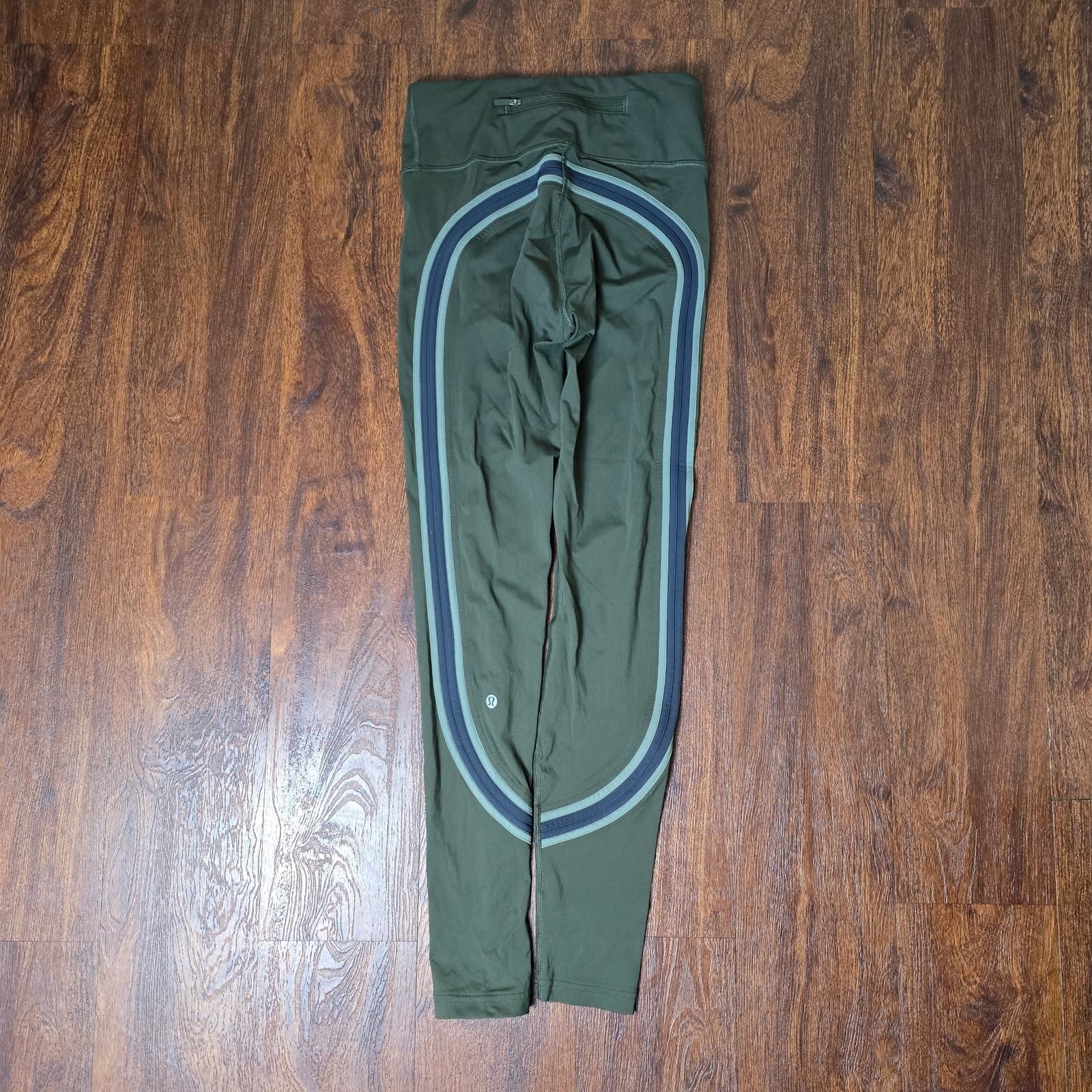 Lululemon Run Crew Tight *28" Dark Olive / Obsidian / Grey Sage, Size 6 - Thumbnail 9