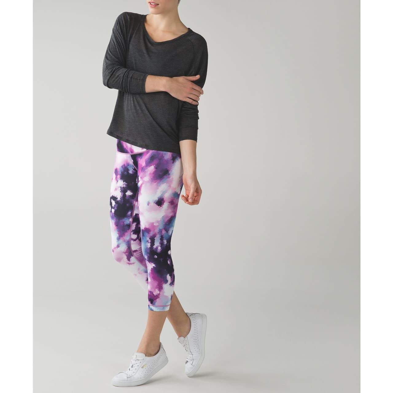 Lululemon Wunder Under Crop III in Blooming Pixie Multi, Size 4 Style # W6H08S - Image 1