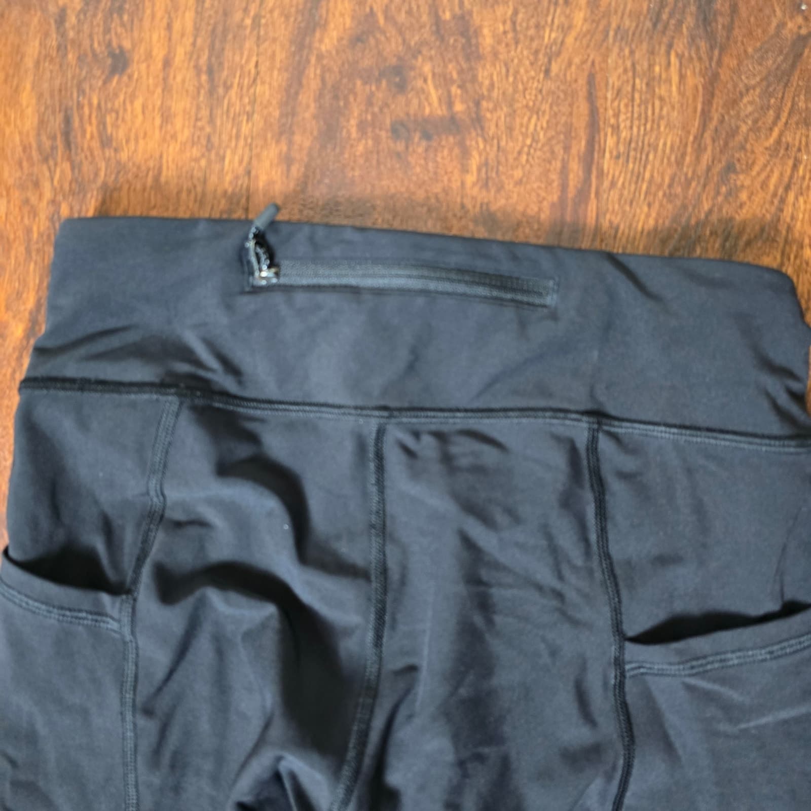 Lululemon Tight Stuff Tight II 25" in Black, Size 4 - Thumbnail 10