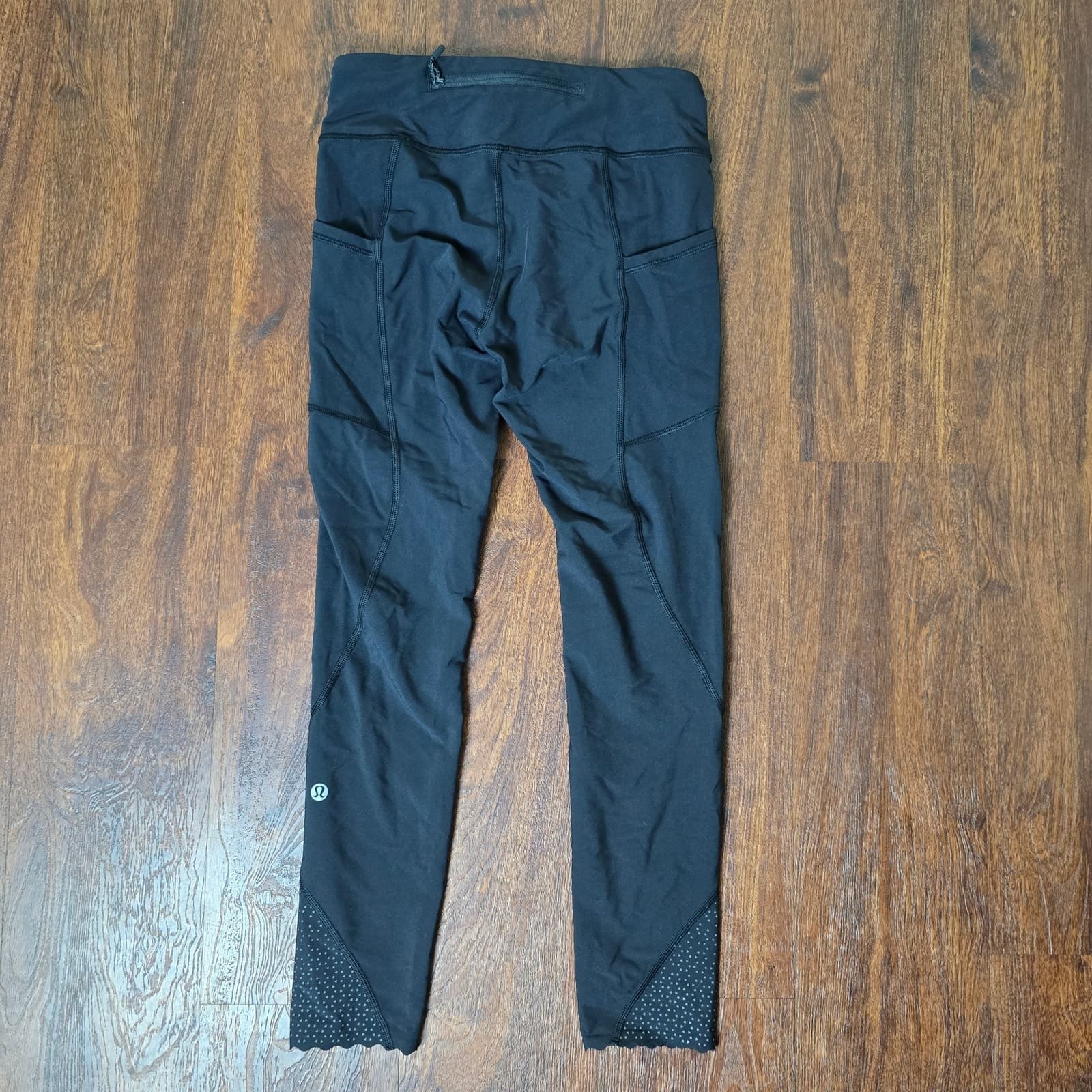 Lululemon Tight Stuff Tight II 25" in Black, Size 4 - Thumbnail 9