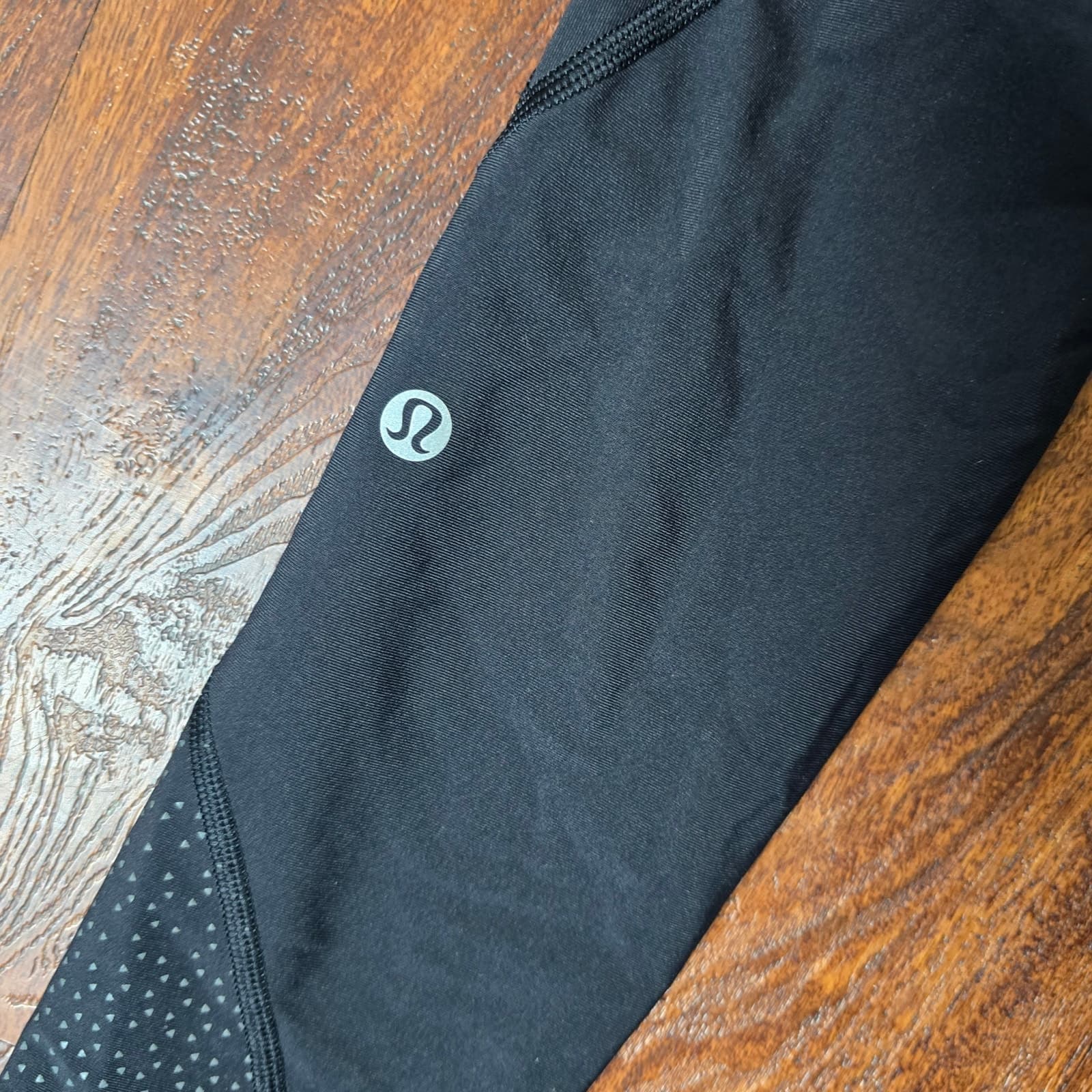 Lululemon Tight Stuff Tight II 25" in Black, Size 4 - Thumbnail 11