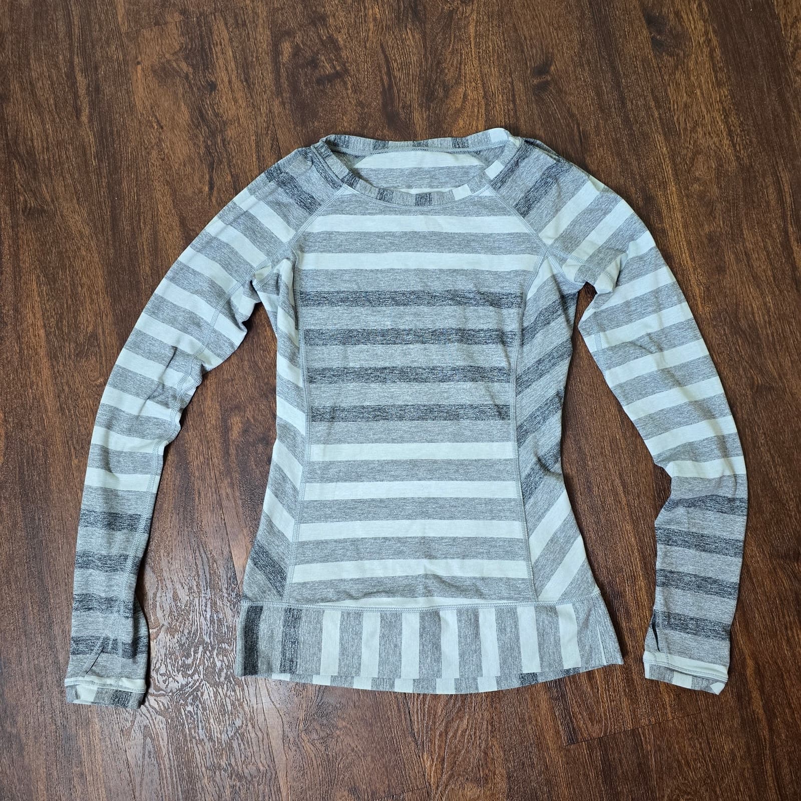 Lululemon Race Your Pace Long Sleeve Marshmallow Stripe Heathered Slate, Size 4 - Image 1