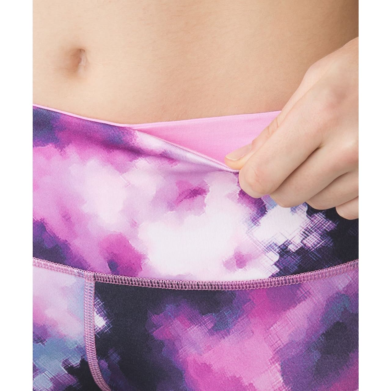 Lululemon Wunder Under Crop III in Blooming Pixie Multi, Size 4 Style # W6H08S - Thumbnail 5