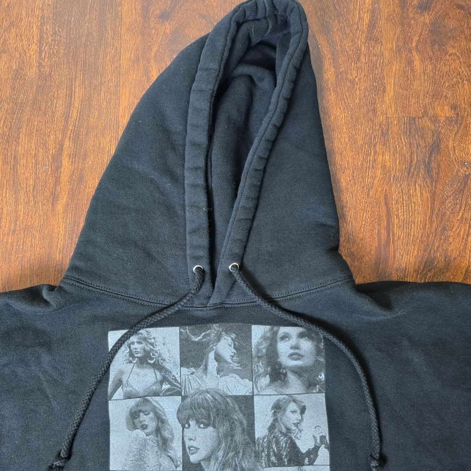 Taylor Swift Black Eras Tour Official Merchandise Merch Hoodie NWOT Large - Thumbnail 3