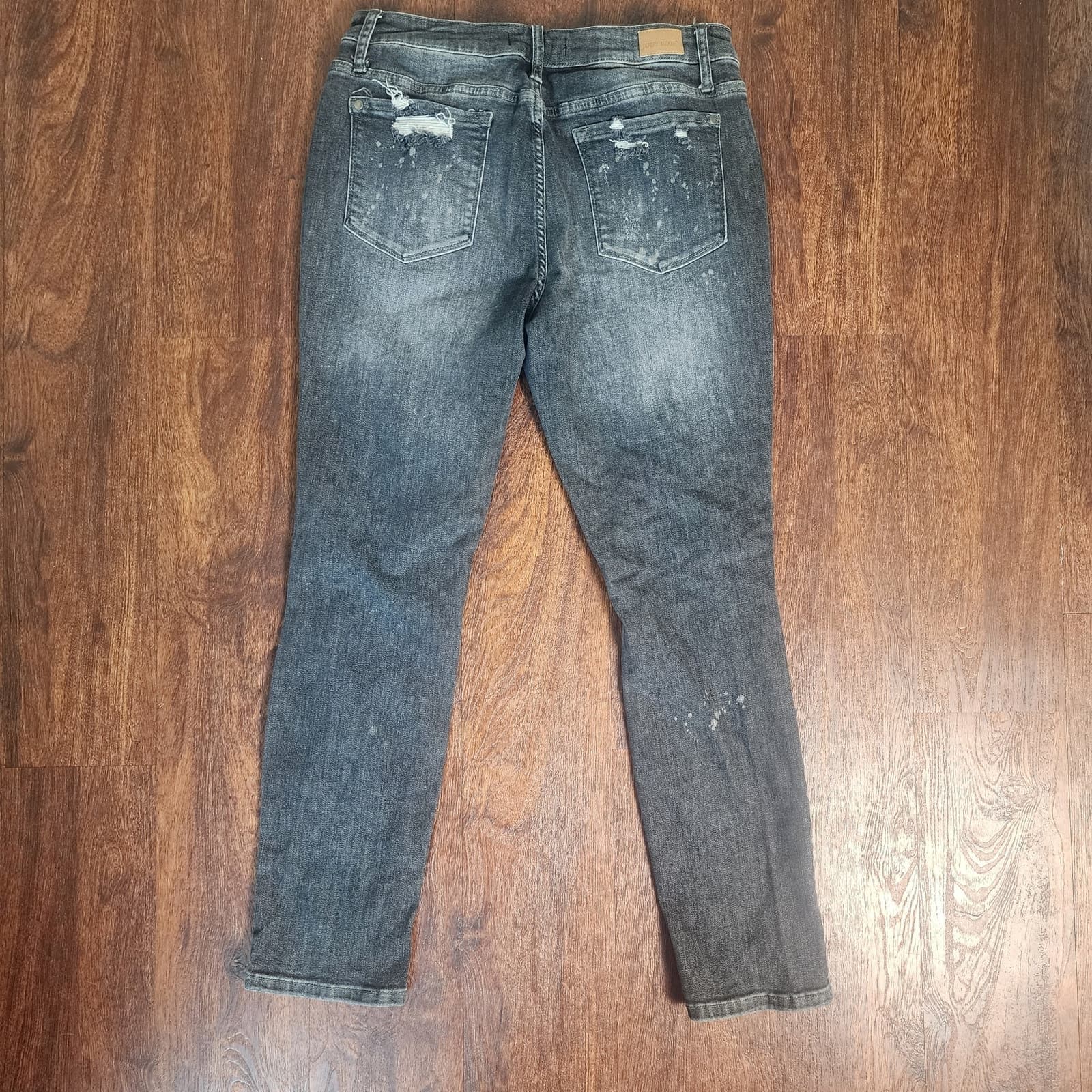 Judy Blue Black Wash Distressed High-Rise Boyfriend Fit Size 13/31 Style JB8867 - Thumbnail 7