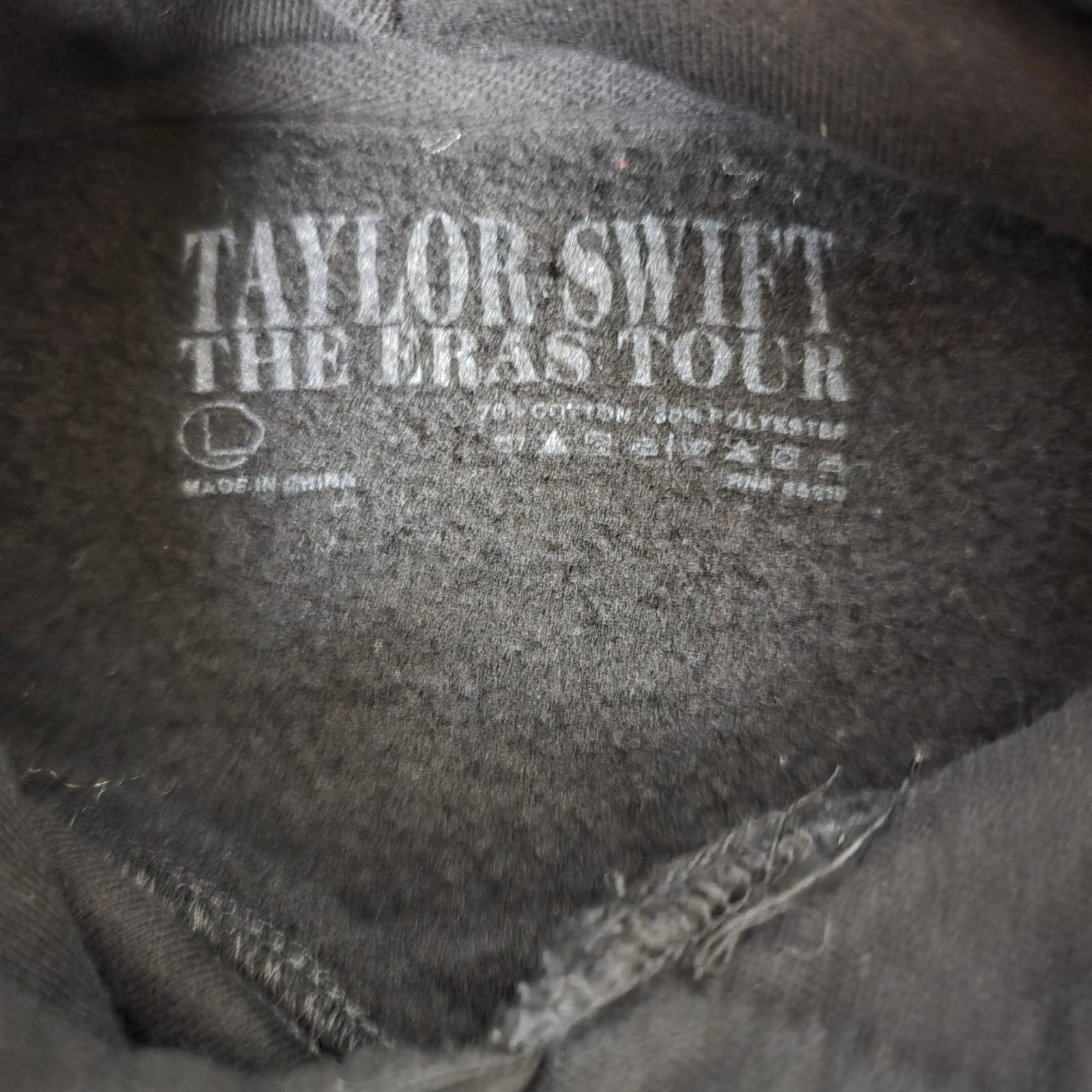Taylor Swift Black Eras Tour Official Merchandise Merch Hoodie NWOT Large - Thumbnail 9