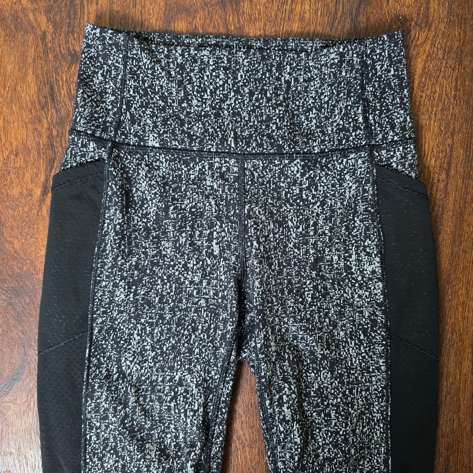 Lululemon Fit Physique Tight Luon Suited Jacquard Black White / Black - Thumbnail 2