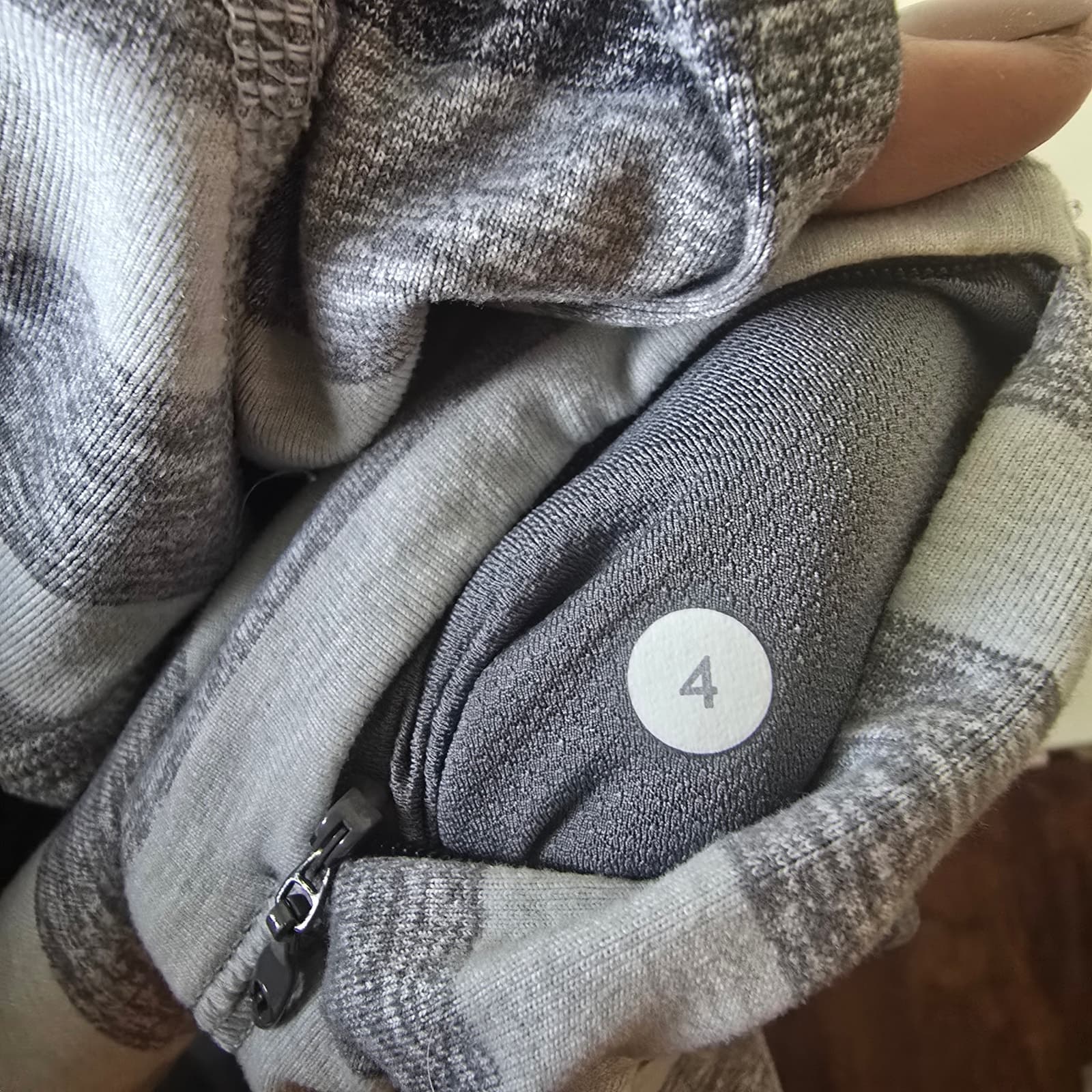 Lululemon Race Your Pace Long Sleeve Marshmallow Stripe Heathered Slate, Size 4 - Thumbnail 7