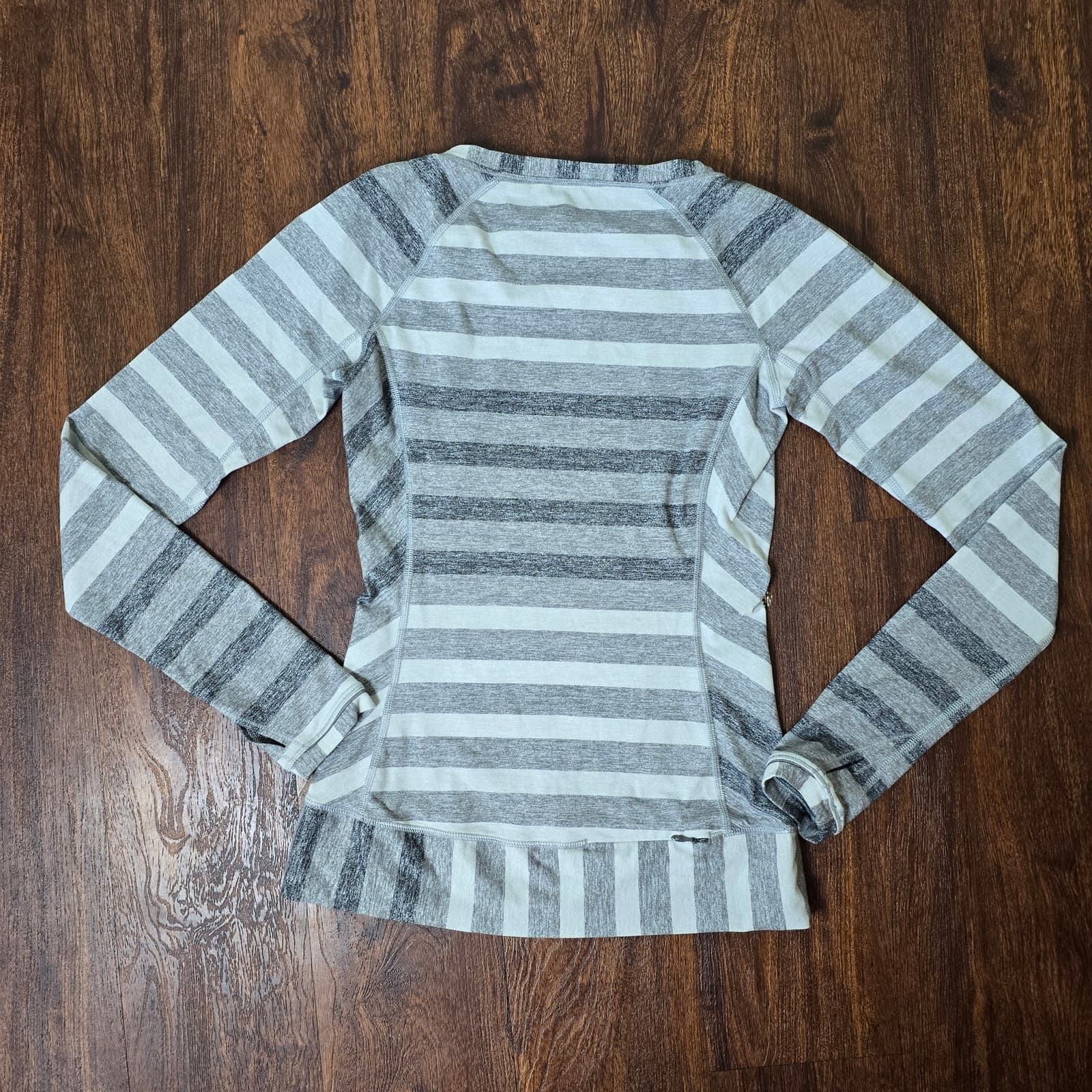 Lululemon Race Your Pace Long Sleeve Marshmallow Stripe Heathered Slate, Size 4 - Thumbnail 4