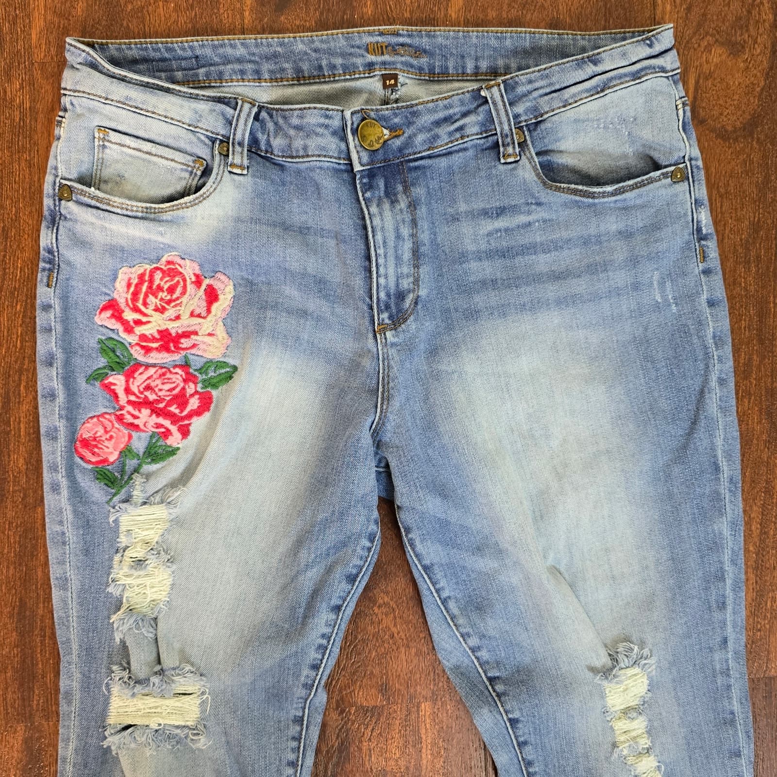 Kut From The Kloth Reese Ankle Straight Rose Embroidered Distressed Ankle Jeans - Thumbnail 3