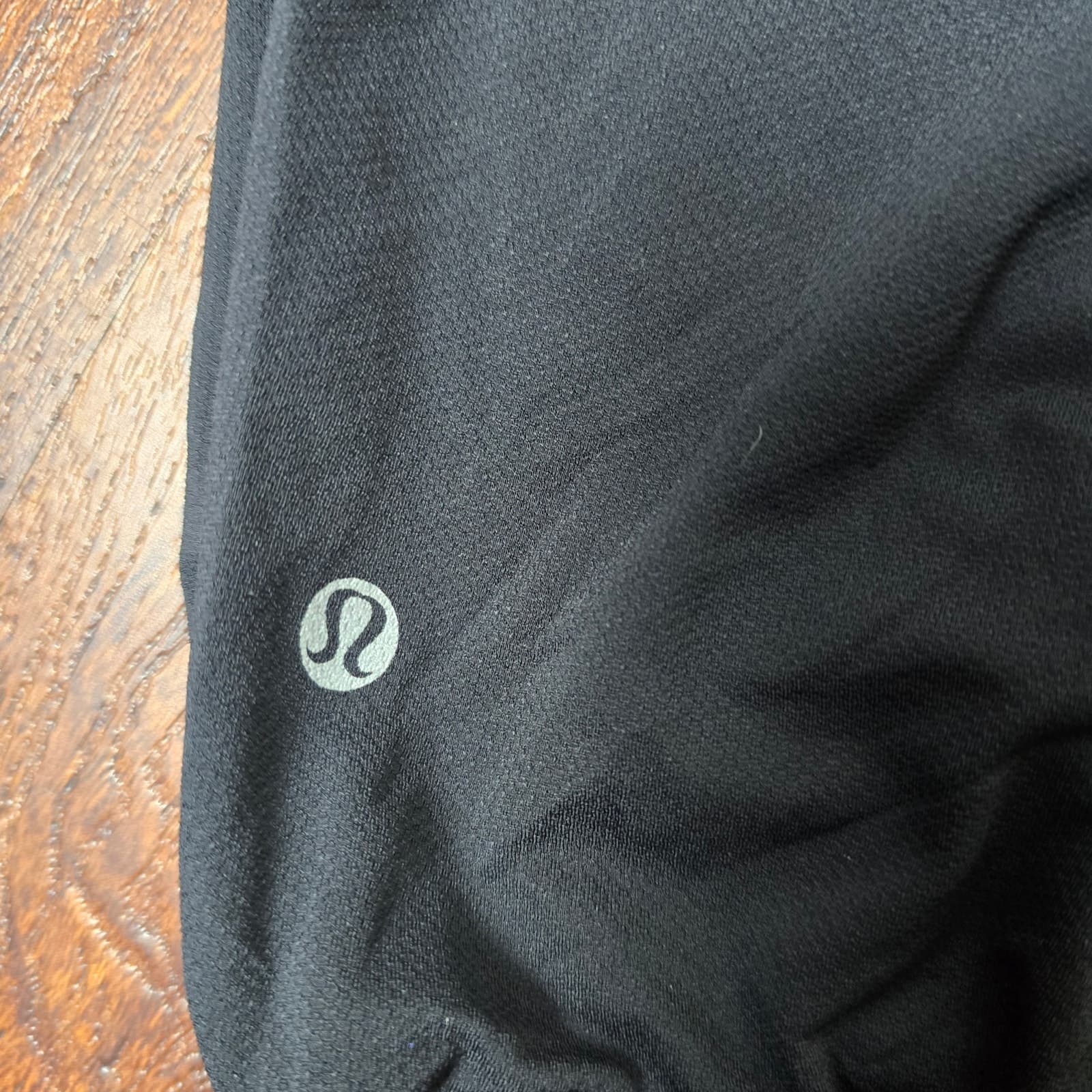 Lululemon Run: Ta Ta Topper & Kanto Catch Me Tank Flash Light, Size 6 - Thumbnail 10