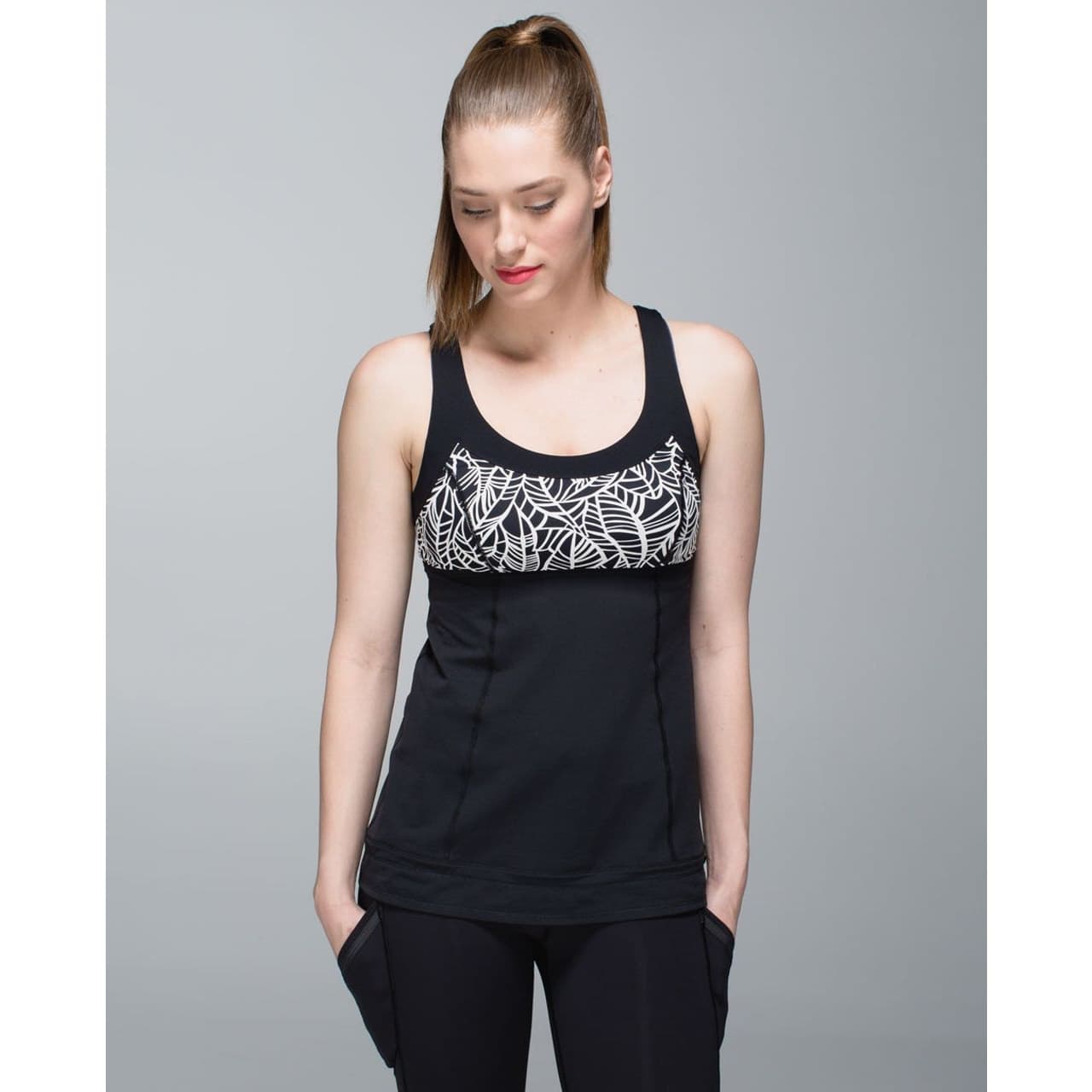 Lululemon Run: Ta Ta Topper & Kanto Catch Me Tank Flash Light, Size 6 - Thumbnail 2