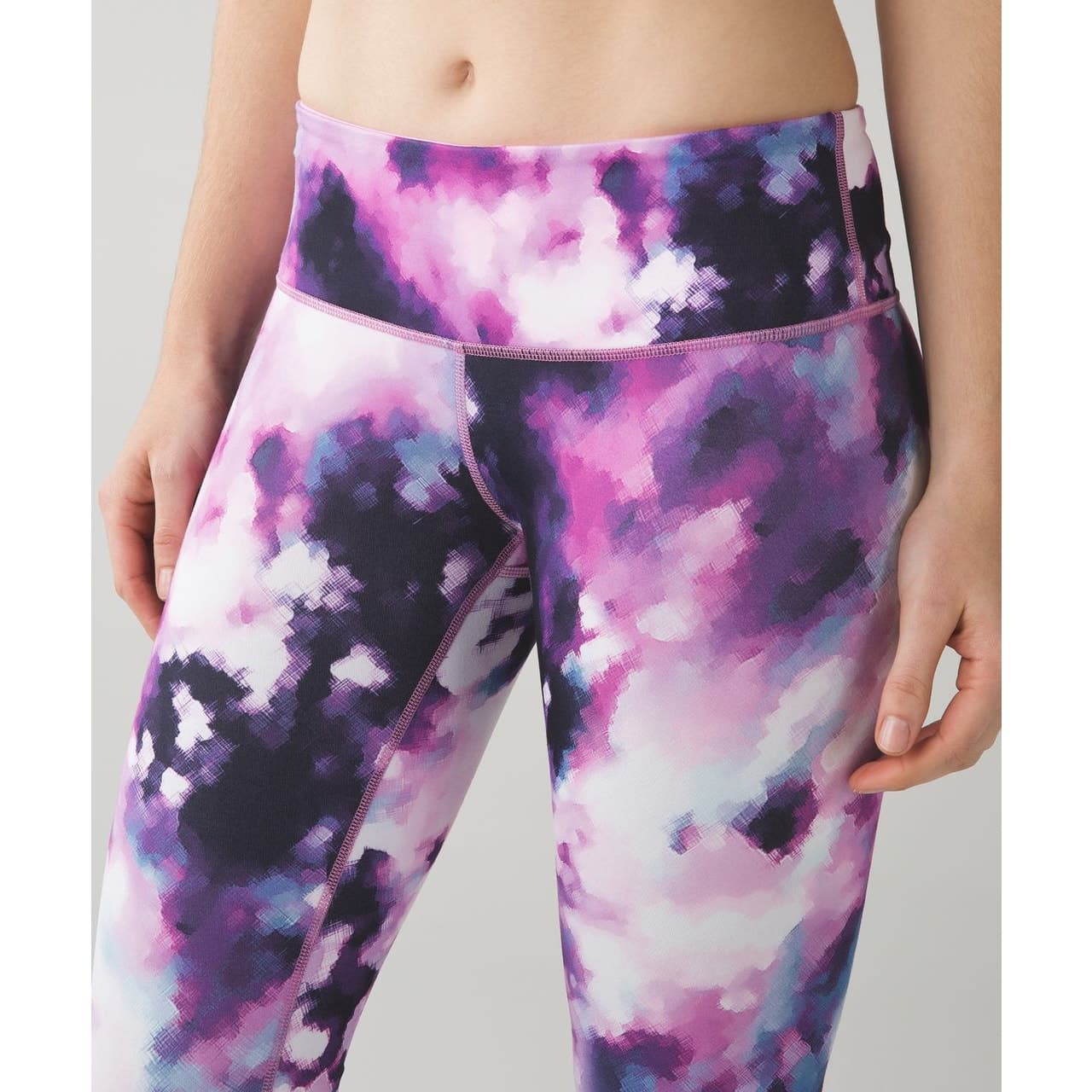 Lululemon Wunder Under Crop III in Blooming Pixie Multi, Size 4 Style # W6H08S - Thumbnail 3