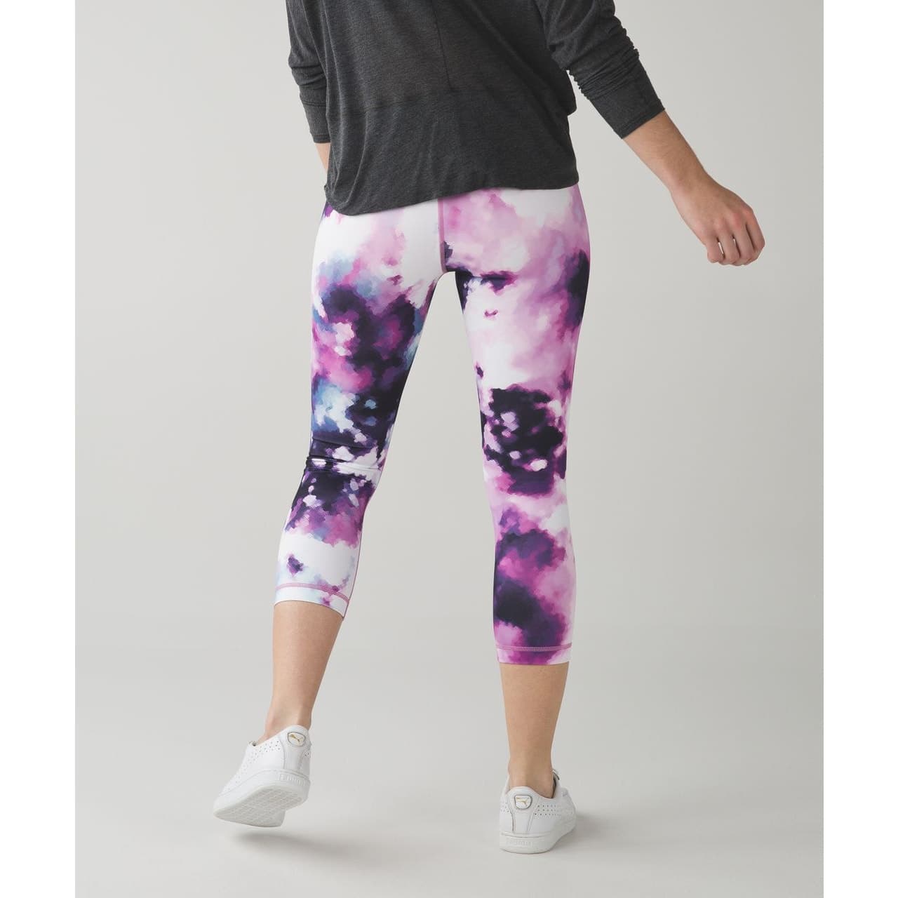 Lululemon Wunder Under Crop III in Blooming Pixie Multi, Size 4 Style # W6H08S - Thumbnail 4
