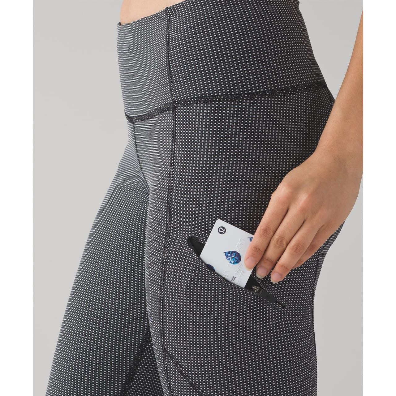 Lululemon Cadence Crusher Tight Power Luxtreme Tiny Geo Black White Size 4 - Thumbnail 3