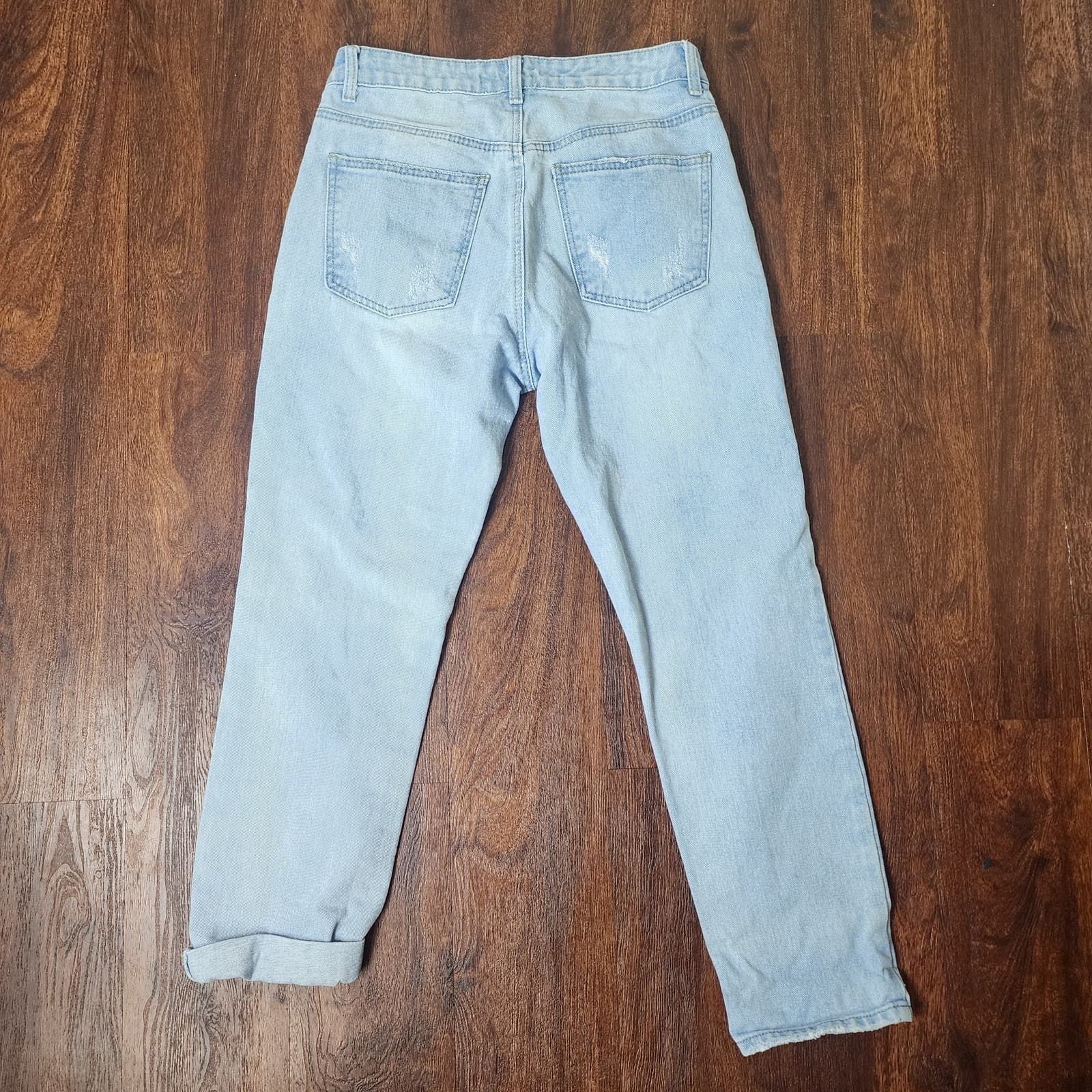 Princess Polly Light Wash Rolled Cuff Destroyed Boyfriend Cut Jeans, Size 6 - Thumbnail 7