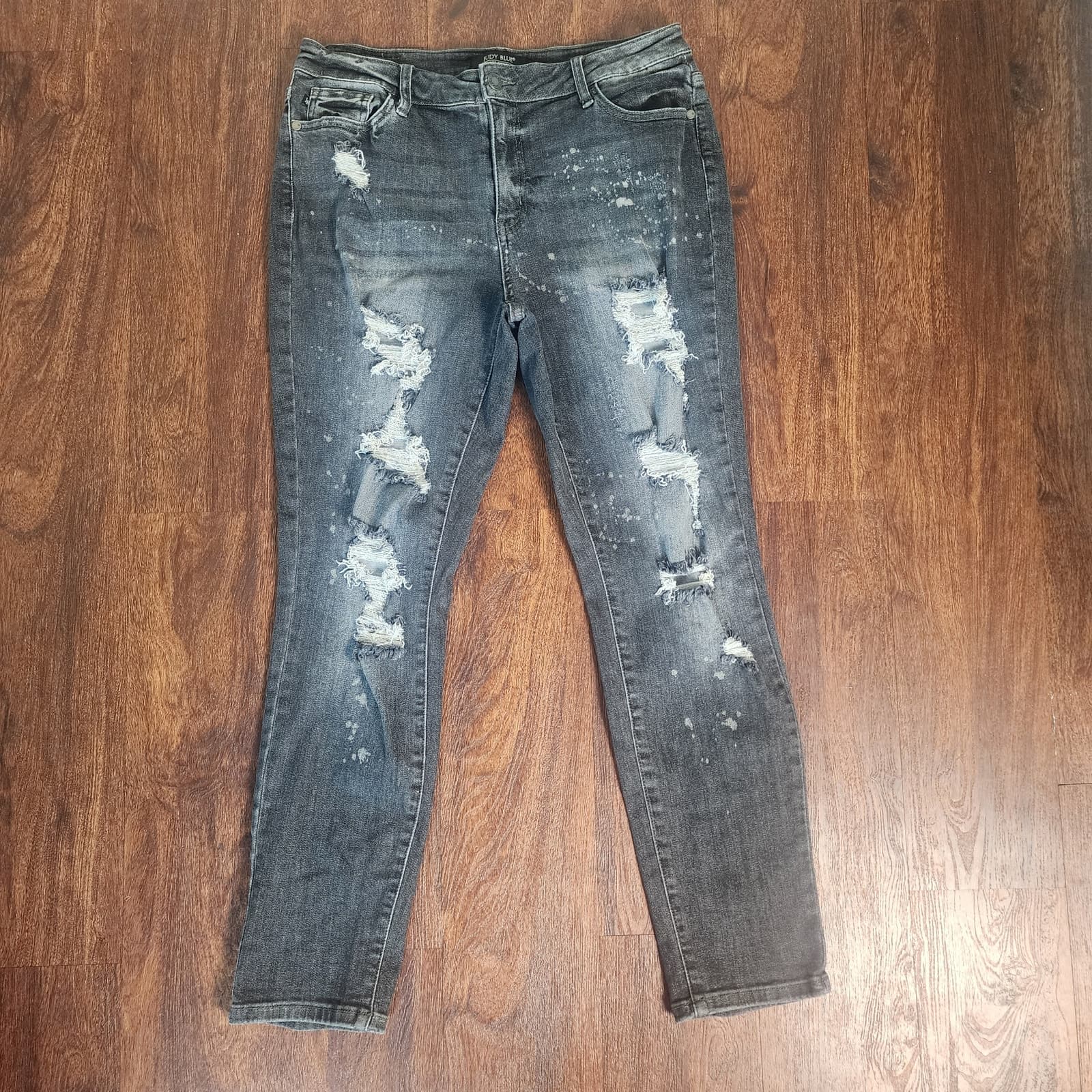 Judy Blue Black Wash Distressed High-Rise Boyfriend Fit Size 13/31 Style JB8867 - Image 1